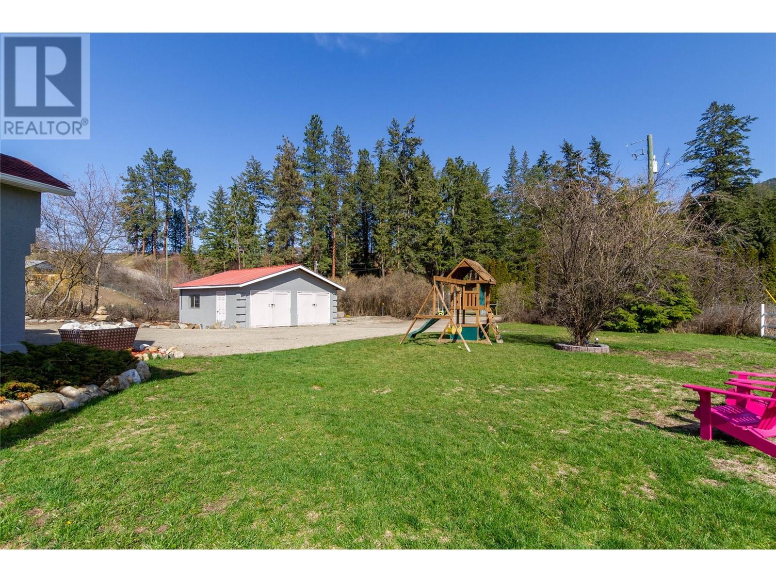 5596 Curlew Road, Vernon, British Columbia  V1B 3J8 - Photo 6 - 10346589