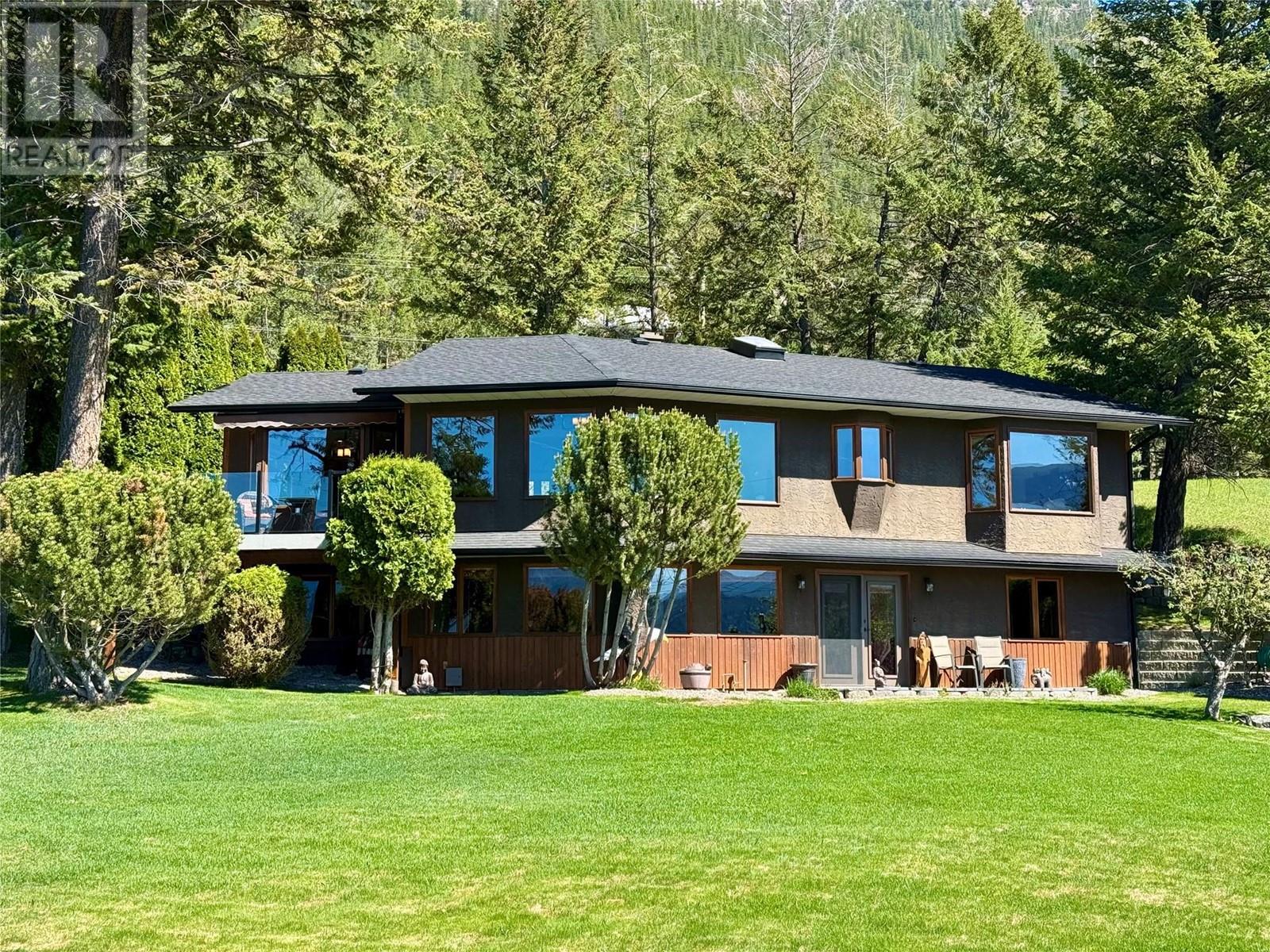 8380 Richardson Crescent, Canal Flats, British Columbia  V0B 1B0 - Photo 35 - 10346587