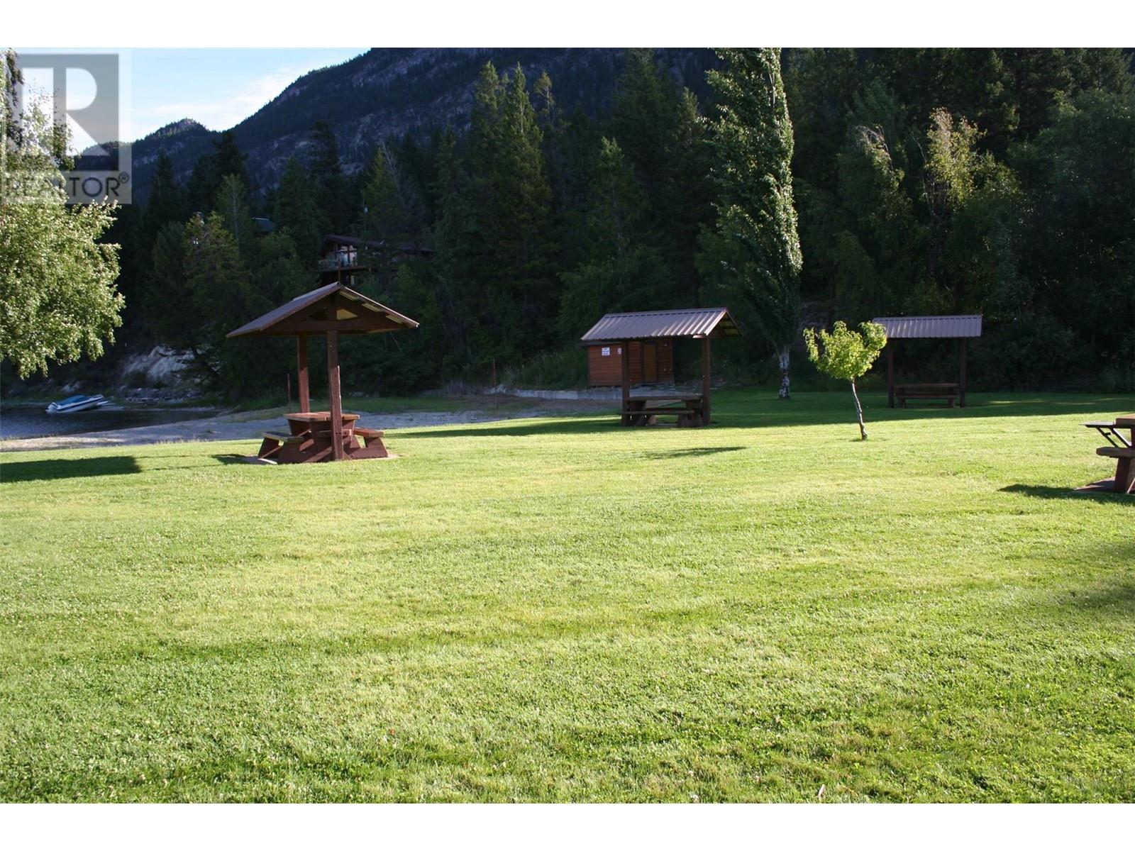 8380 Richardson Crescent, Canal Flats, British Columbia  V0B 1B0 - Photo 40 - 10346587