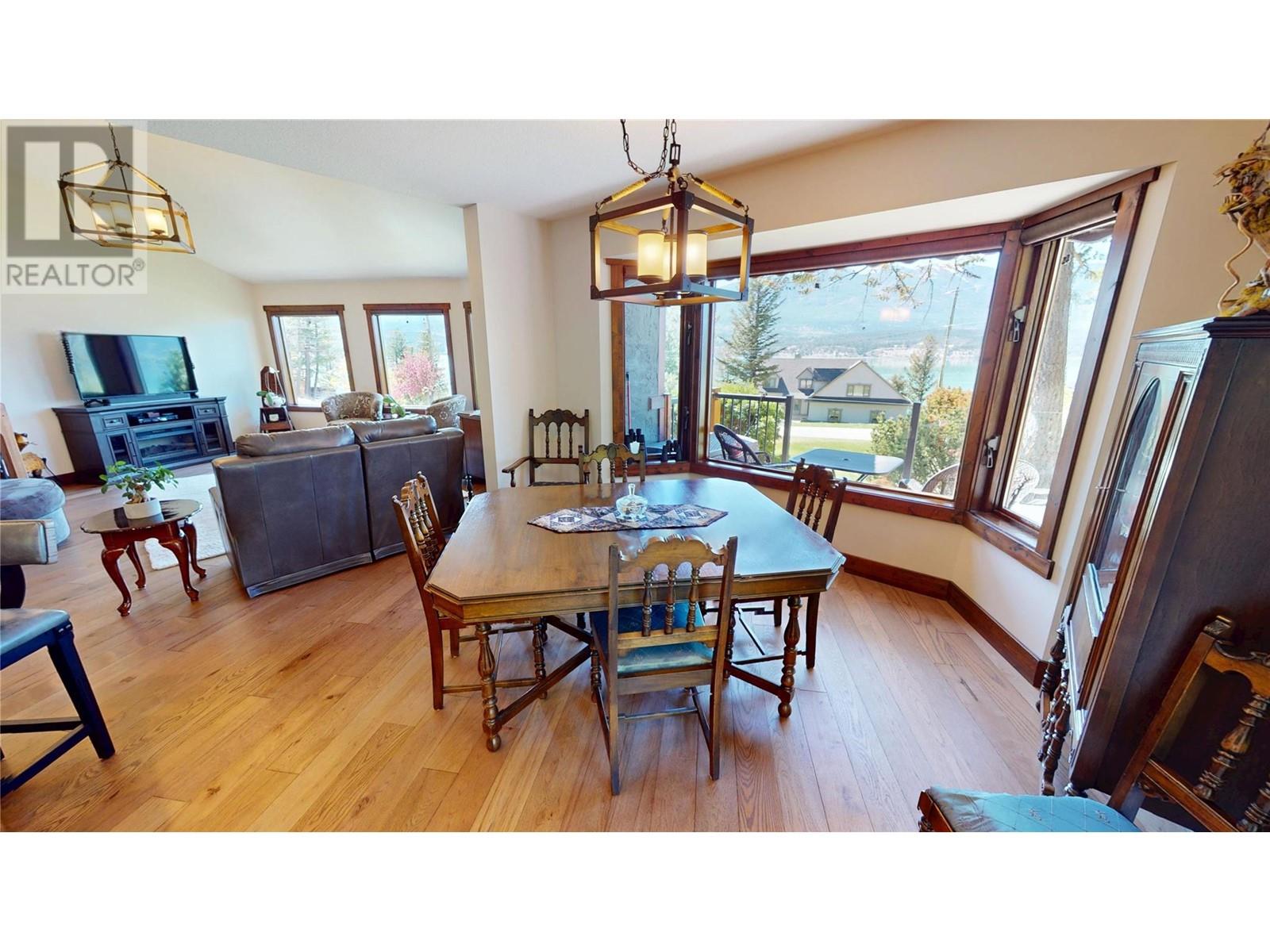 8380 Richardson Crescent, Canal Flats, British Columbia  V0B 1B0 - Photo 7 - 10346587