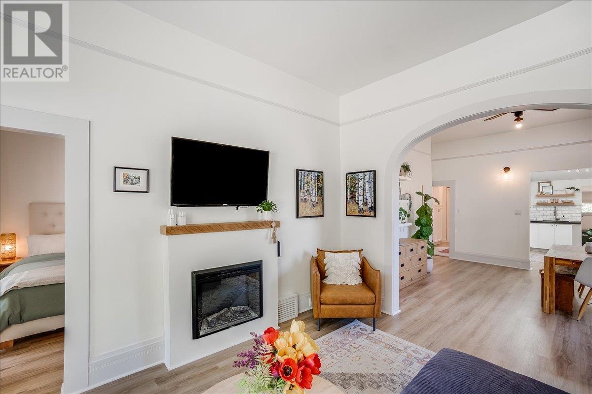 313 Latimer Street, Nelson, British Columbia  V1L 4T5 - Photo 7 - 10345908