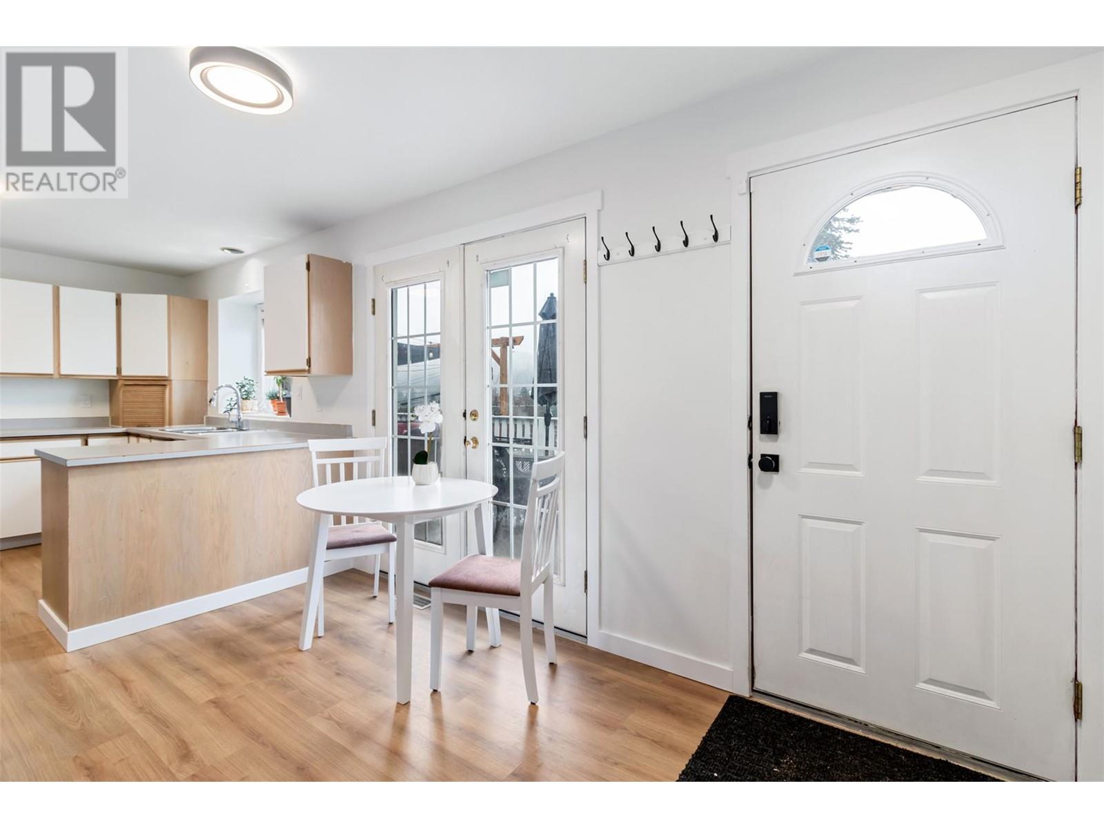 2096 Shamrock Drive, West Kelowna, British Columbia  V4T 1T8 - Photo 2 - 10345190