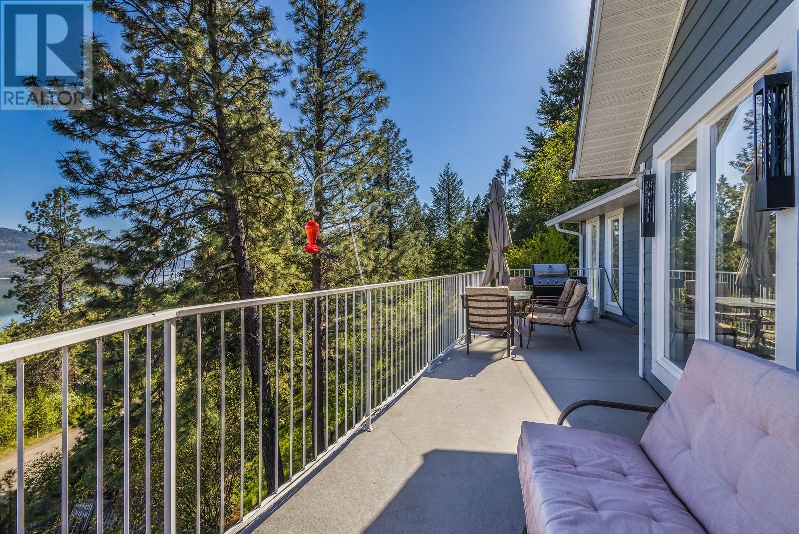 10434 Columbia Way, Vernon, British Columbia  V1H 2B5 - Photo 13 - 10344816
