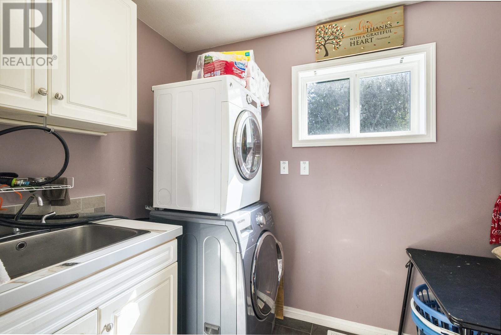 10434 Columbia Way, Vernon, British Columbia  V1H 2B5 - Photo 18 - 10344816