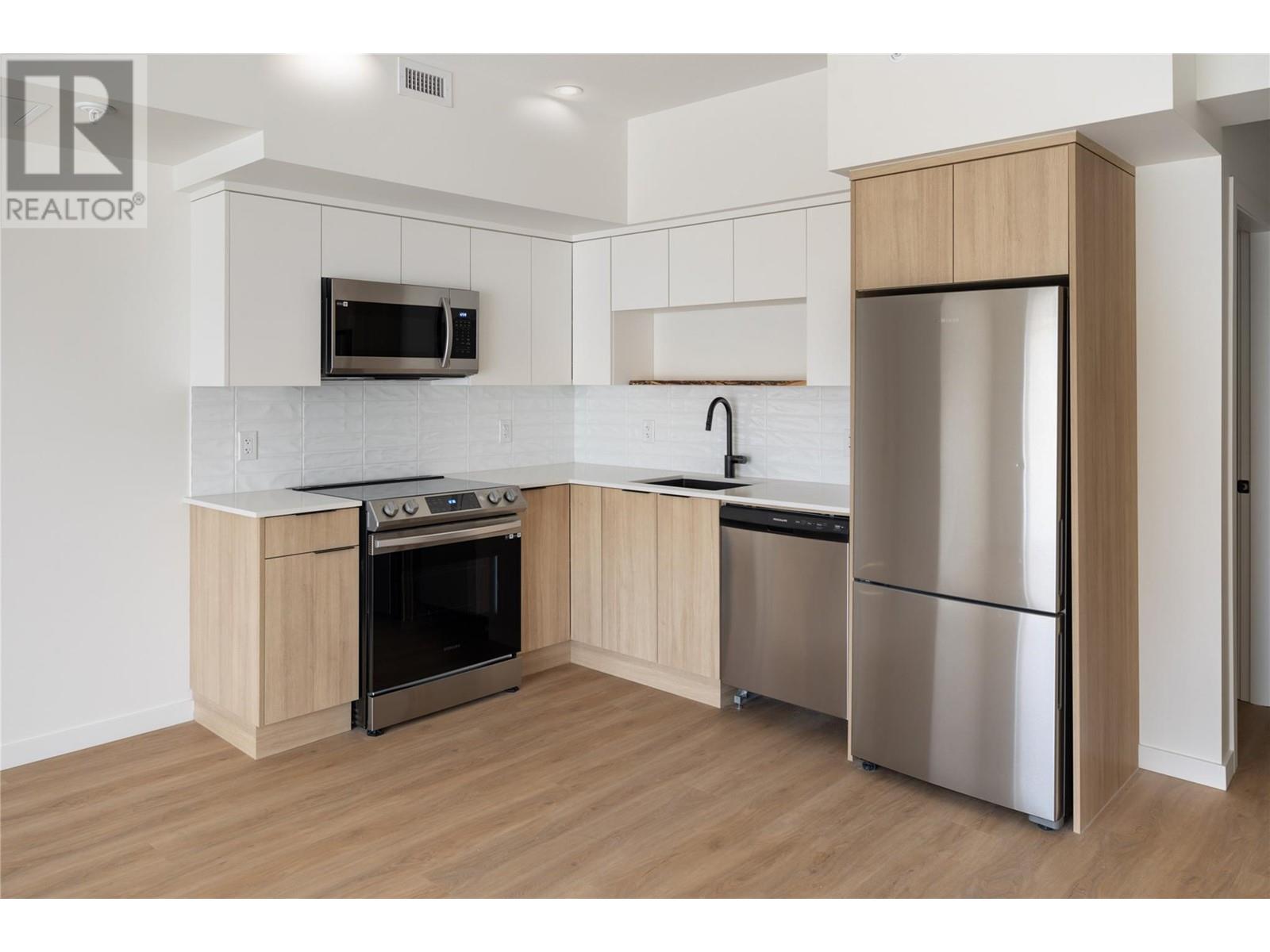 604 Cawston Avenue Unit# 615, Kelowna, British Columbia  V1Y 6Z4 - Photo 4 - 10346818
