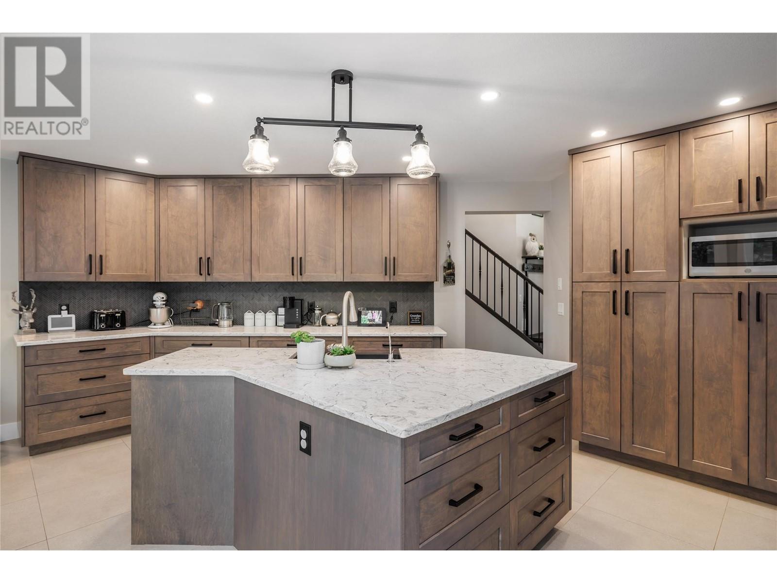 10839 Hallam Drive, Lake Country, British Columbia  V4V 1P1 - Photo 7 - 10346716