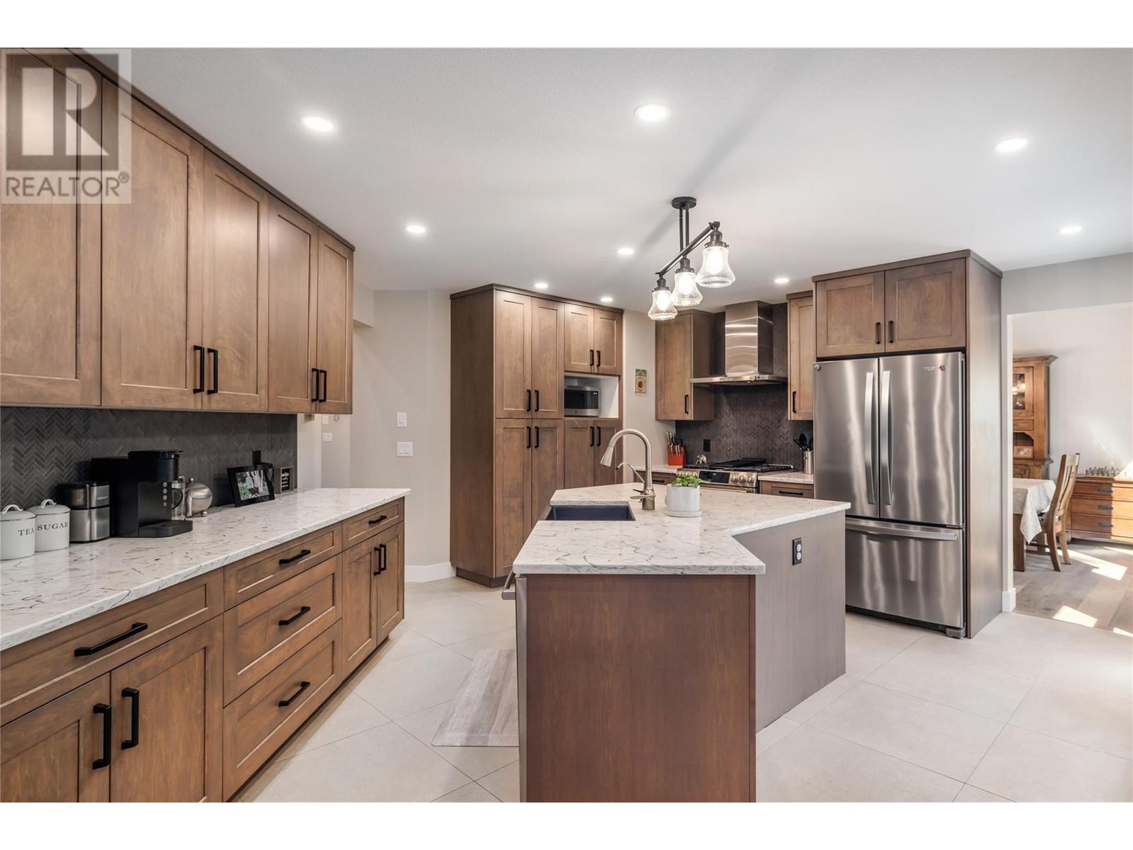 10839 Hallam Drive, Lake Country, British Columbia  V4V 1P1 - Photo 8 - 10346716