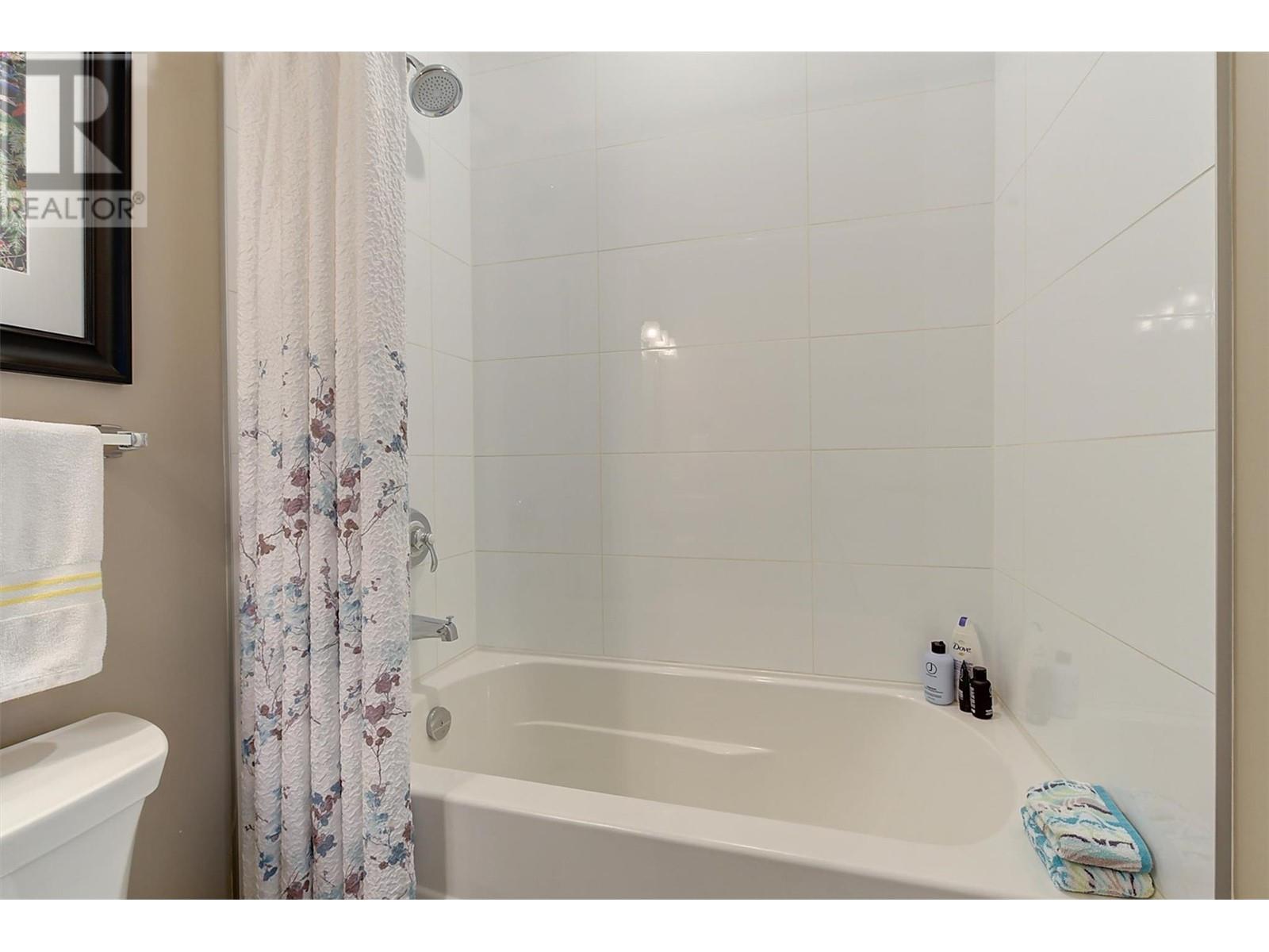 4000 Trails Place Unit# 101, Peachland, British Columbia  V0H 1X5 - Photo 41 - 10346470