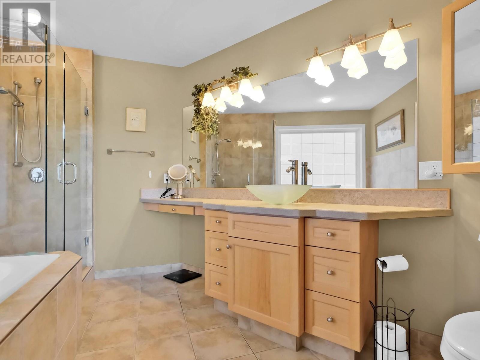 695 Pineview Road Unit# 102, Penticton, British Columbia  V2A 7S8 - Photo 12 - 10346807
