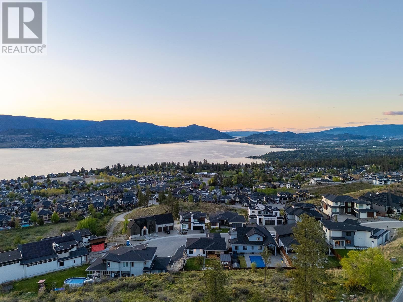 443 Redtail Court, Kelowna, British Columbia  V1W 0B1 - Photo 10 - 10345707