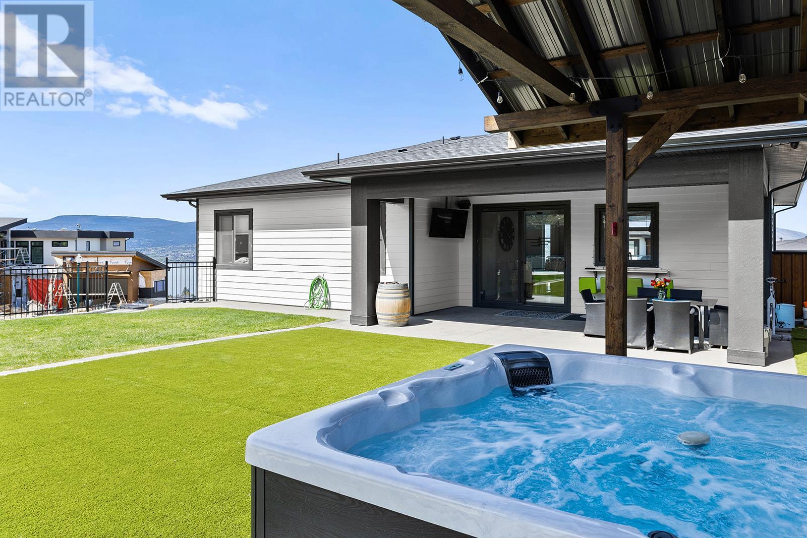 443 Redtail Court, Kelowna, British Columbia  V1W 0B1 - Photo 32 - 10345707