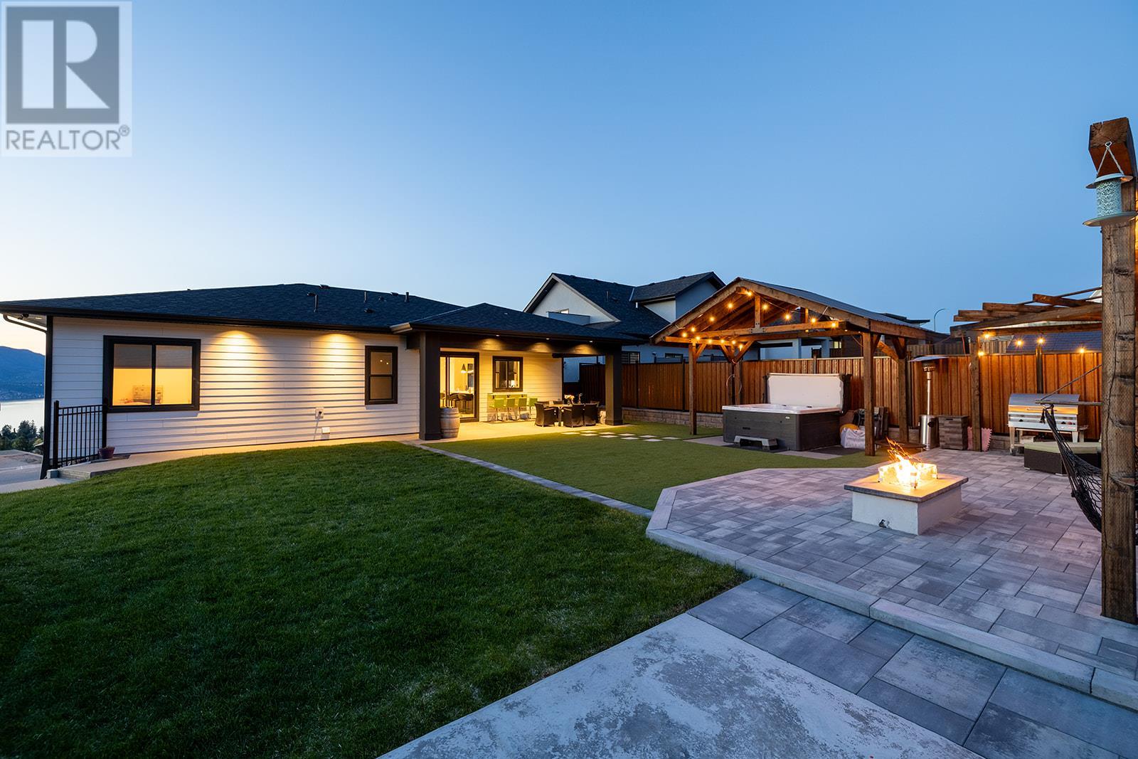 443 Redtail Court, Kelowna, British Columbia  V1W 0B1 - Photo 5 - 10345707
