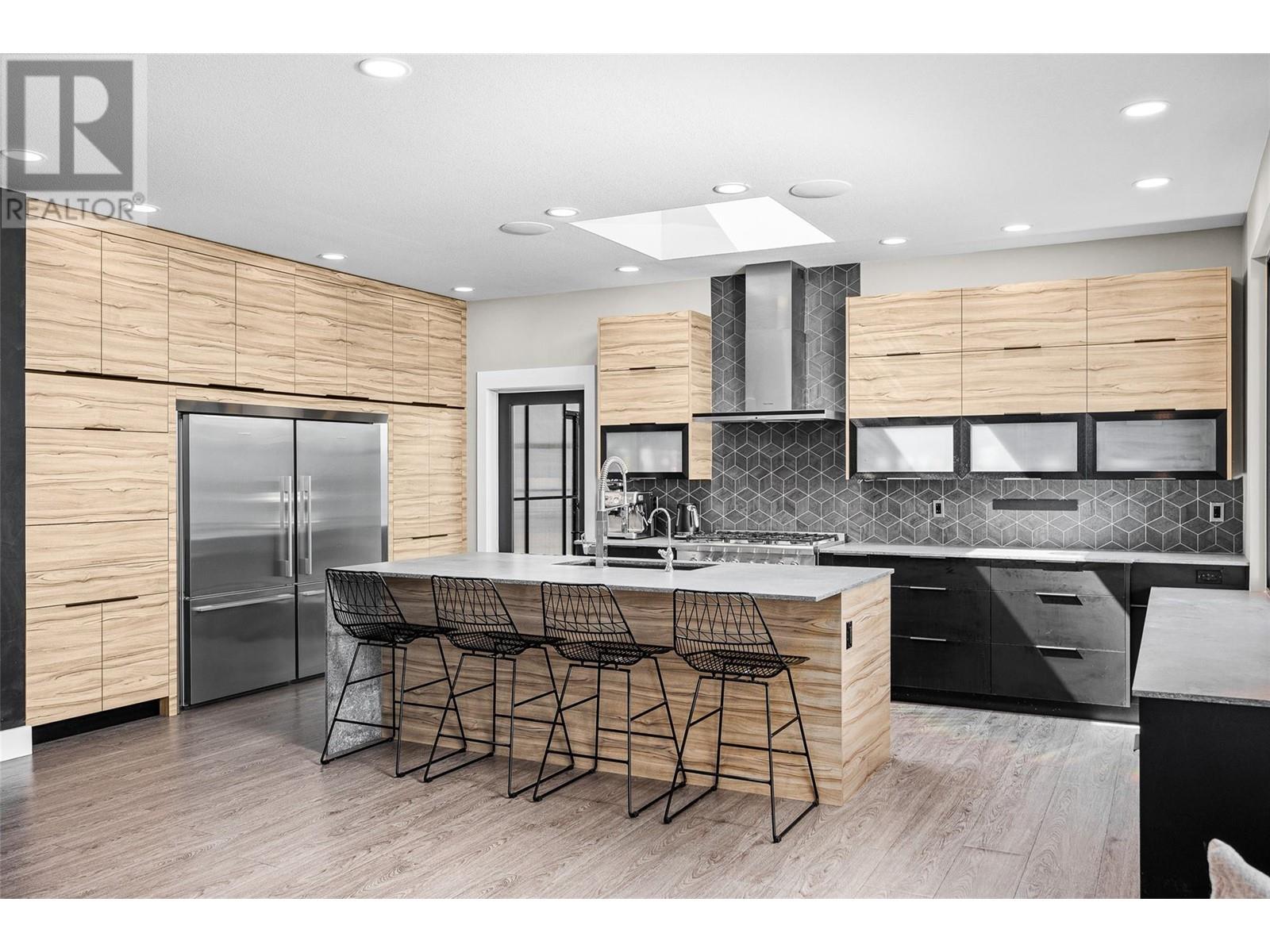 6101 Lakeshore Road, Kelowna, British Columbia  V1W 4J5 - Photo 12 - 10344387
