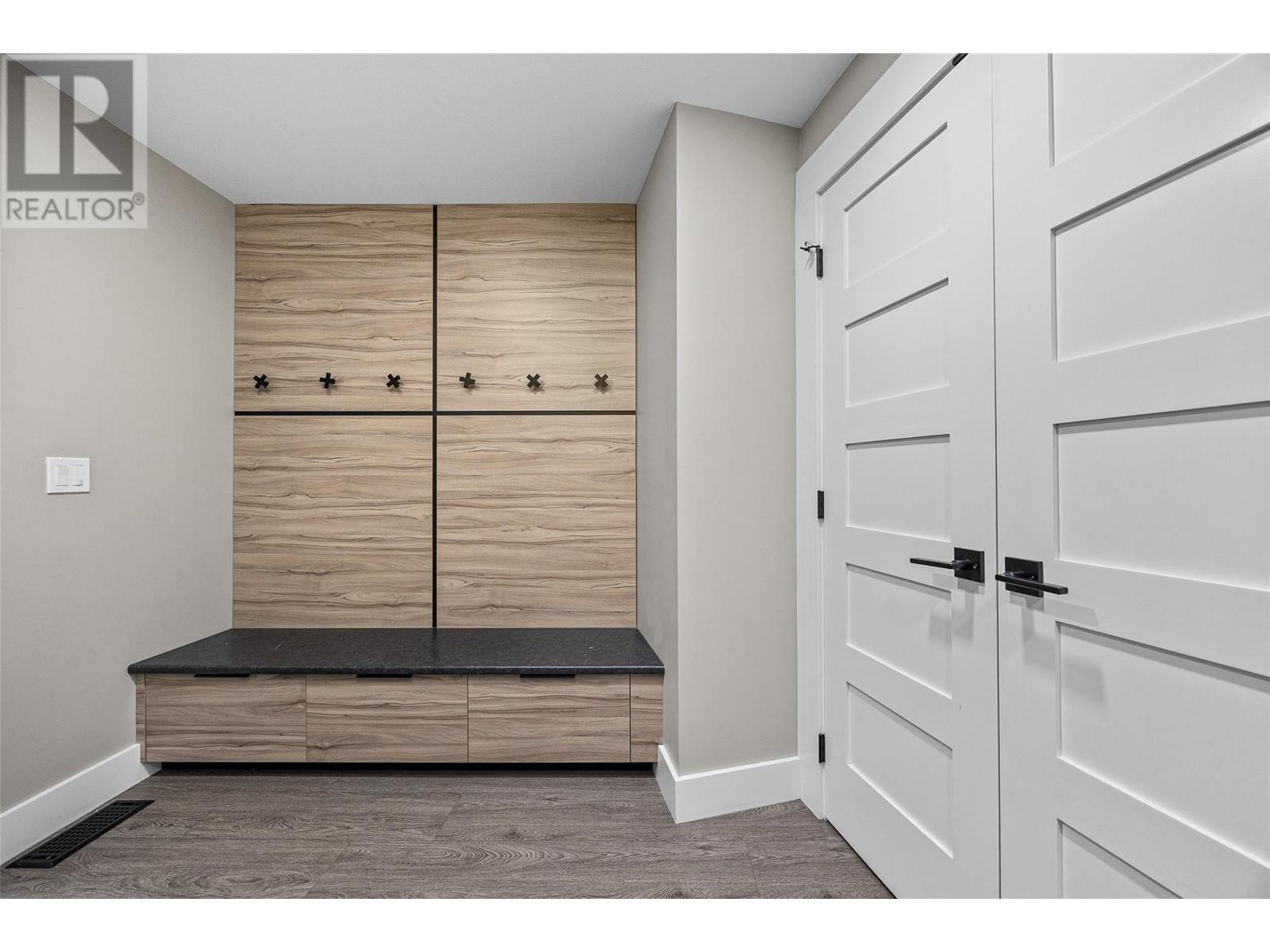 6101 Lakeshore Road, Kelowna, British Columbia  V1W 4J5 - Photo 34 - 10344387