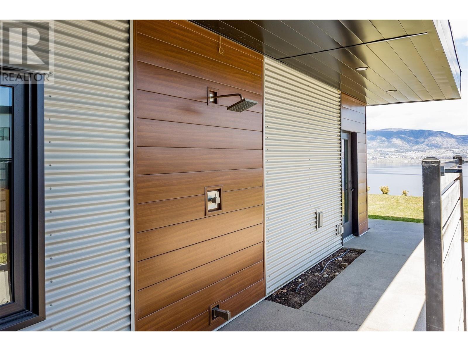 6101 Lakeshore Road, Kelowna, British Columbia  V1W 4J5 - Photo 46 - 10344387