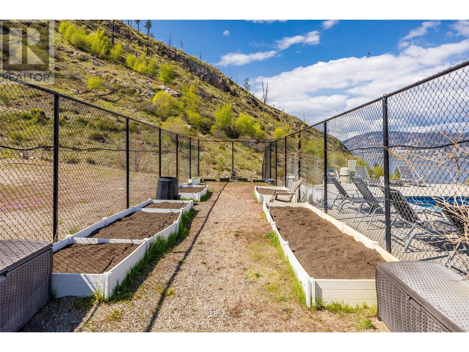 6101 Lakeshore Road, Kelowna, British Columbia  V1W 4J5 - Photo 67 - 10344387