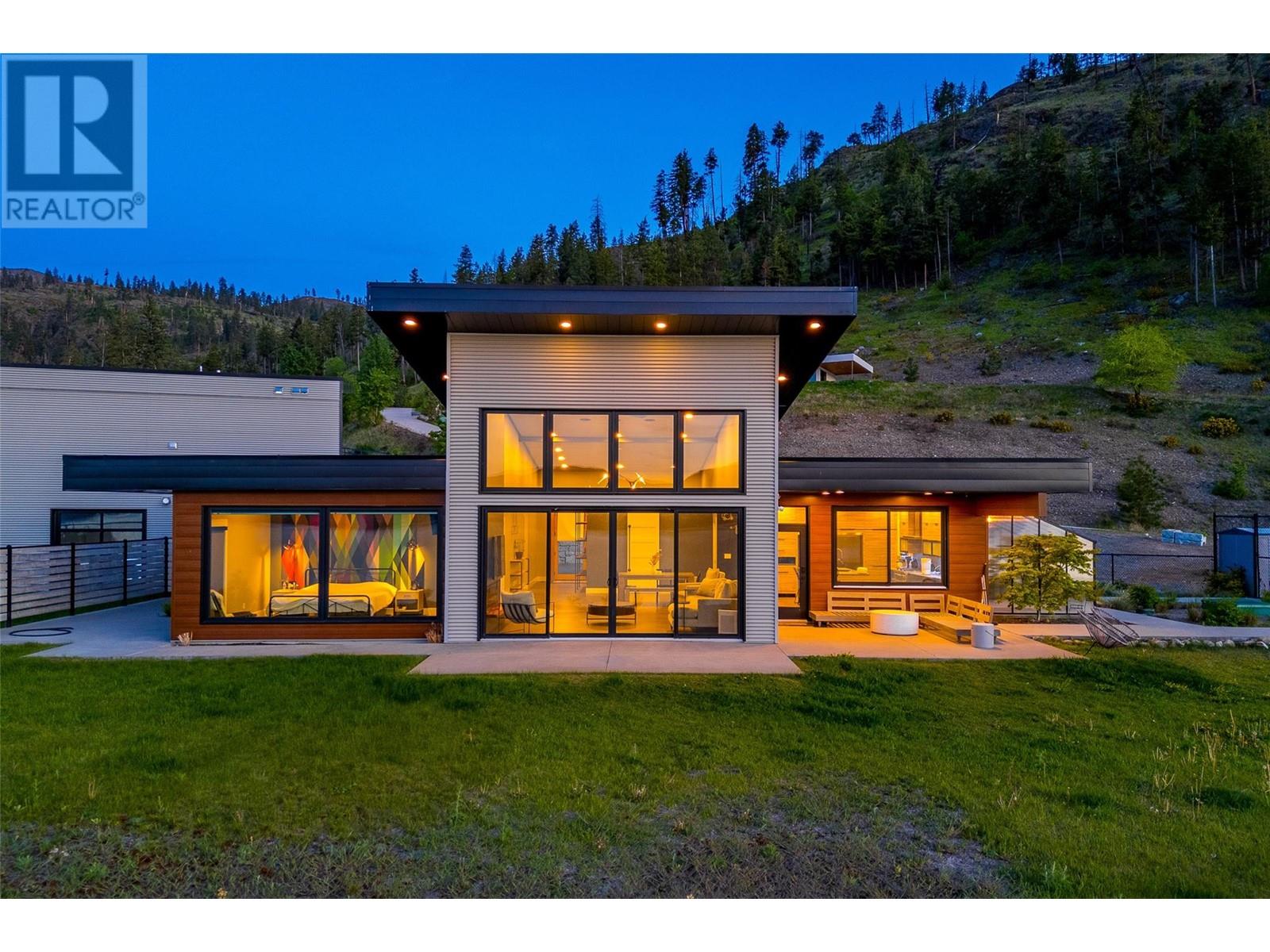 6101 Lakeshore Road, Kelowna, British Columbia  V1W 4J5 - Photo 80 - 10344387