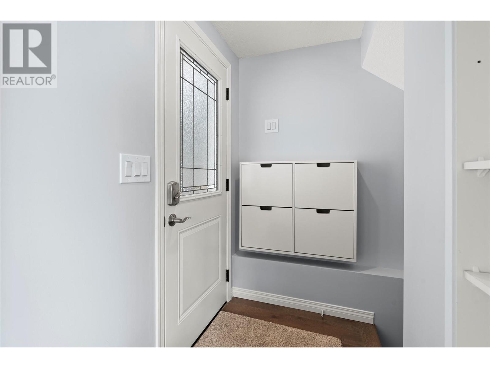114 Elk Street, Vernon, British Columbia  V1H 2A1 - Photo 4 - 10346821