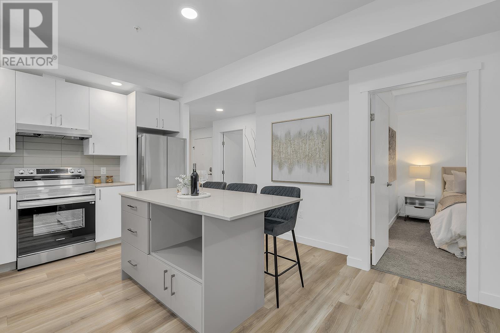 1111 Frost Road Unit# 201, Kelowna, British Columbia  V1W 0G8 - Photo 2 - 10346357