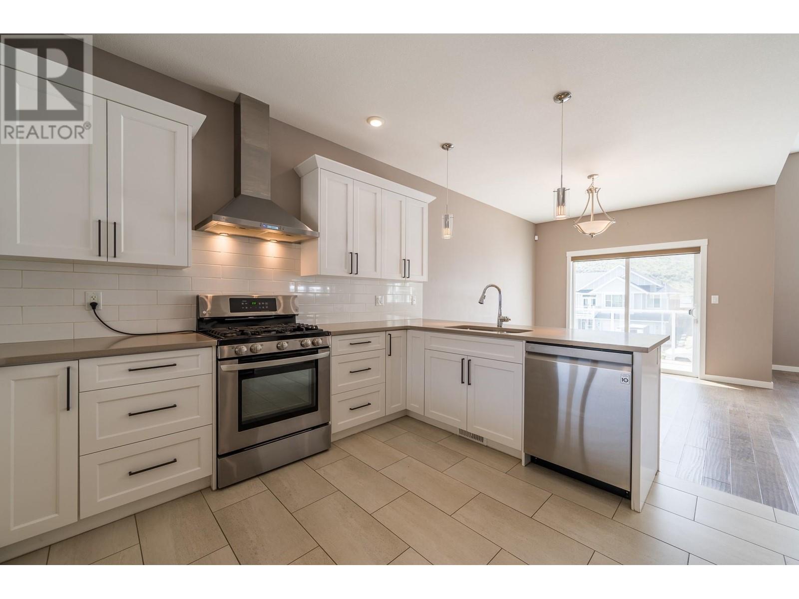 2198 Saddleback Drive, Kamloops, British Columbia  V2B 0G7 - Photo 14 - 10345364