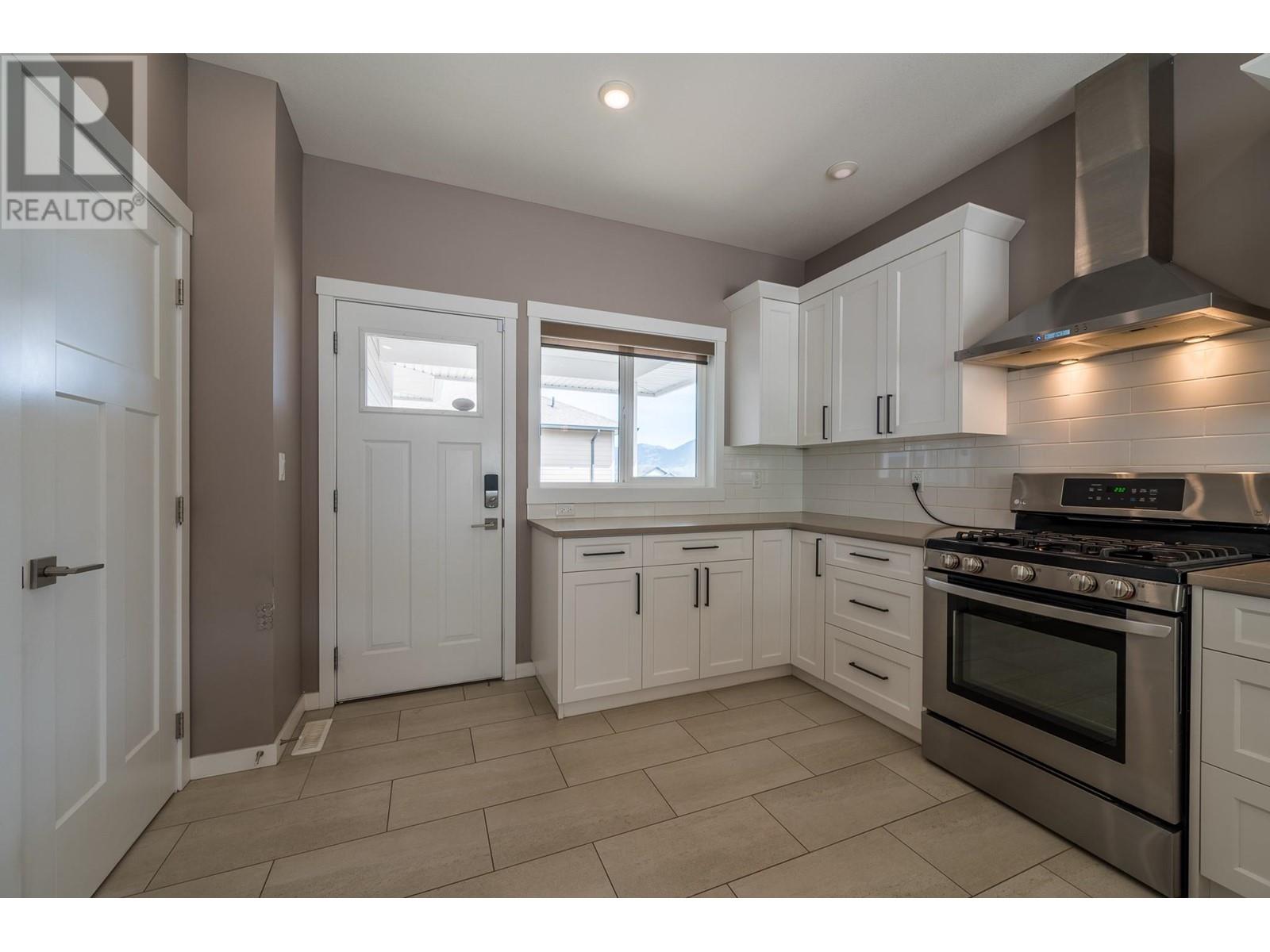 2198 Saddleback Drive, Kamloops, British Columbia  V2B 0G7 - Photo 15 - 10345364