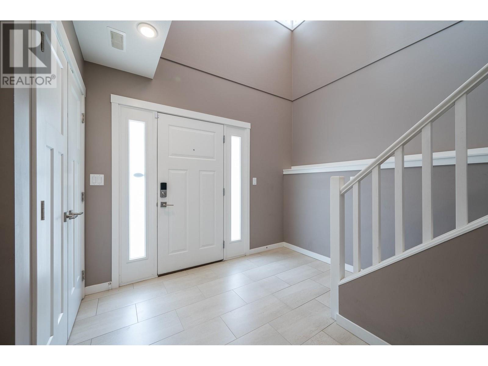 2198 Saddleback Drive, Kamloops, British Columbia  V2B 0G7 - Photo 5 - 10345364