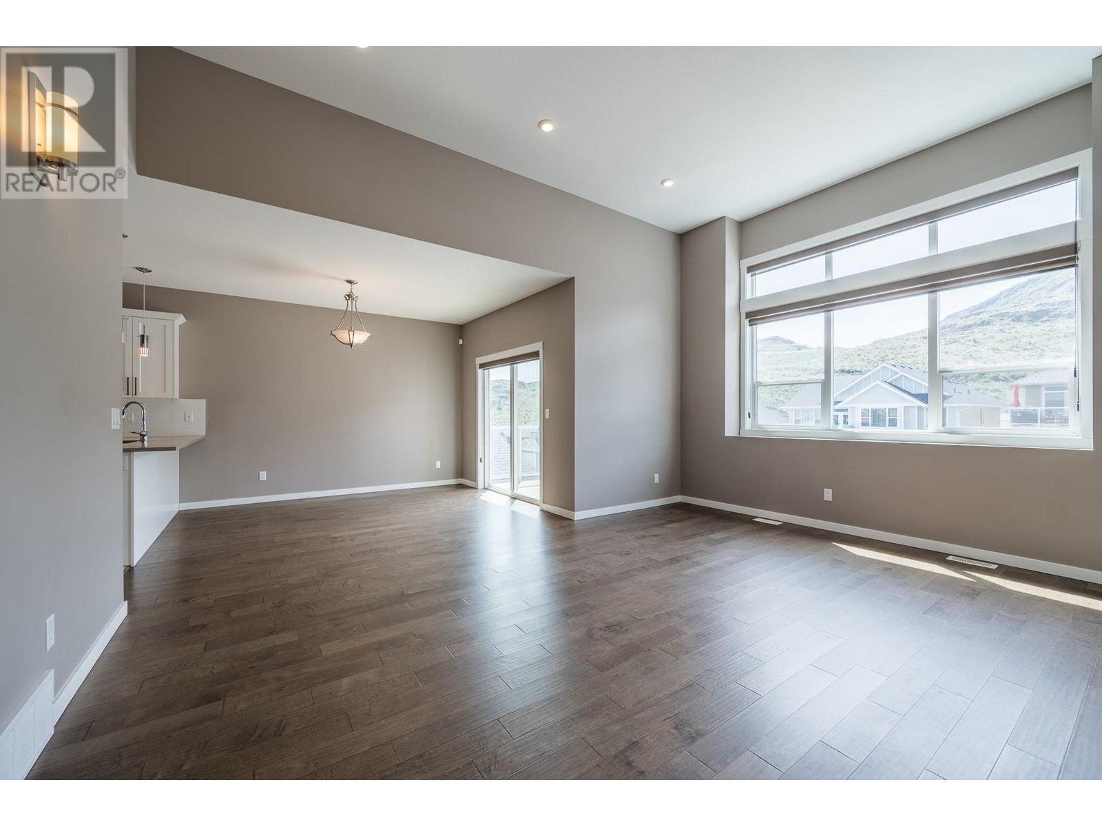 2198 Saddleback Drive, Kamloops, British Columbia  V2B 0G7 - Photo 8 - 10345364