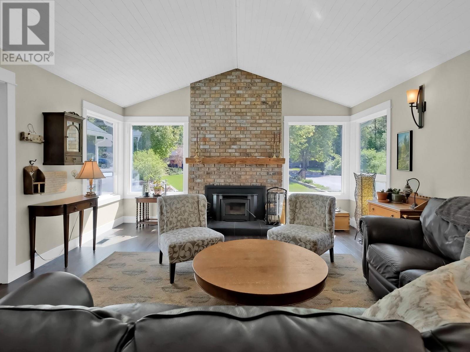 684 Thorneloe Road, Kelowna, British Columbia  V1W 4P6 - Photo 18 - 10346711