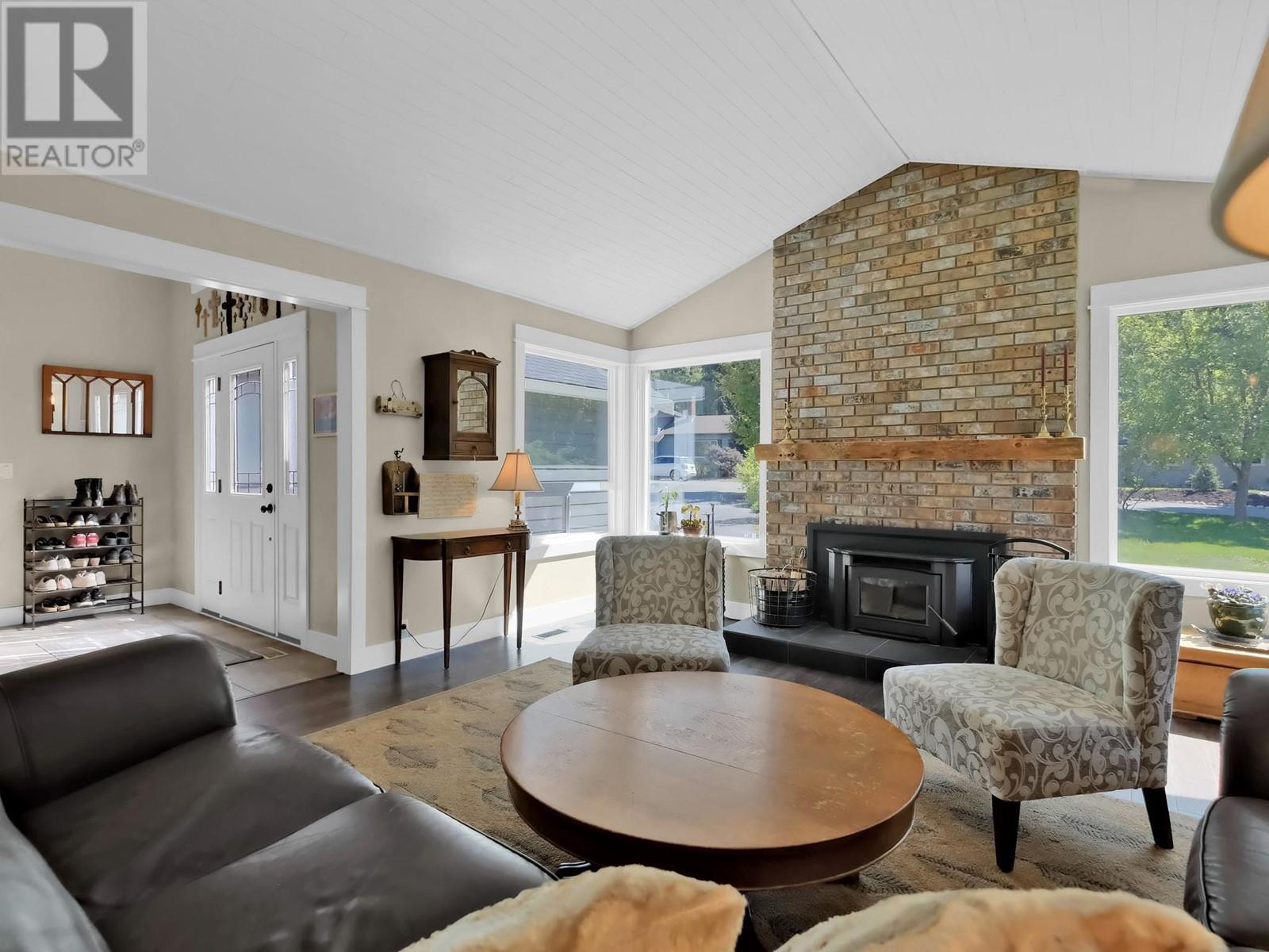 684 Thorneloe Road, Kelowna, British Columbia  V1W 4P6 - Photo 19 - 10346711