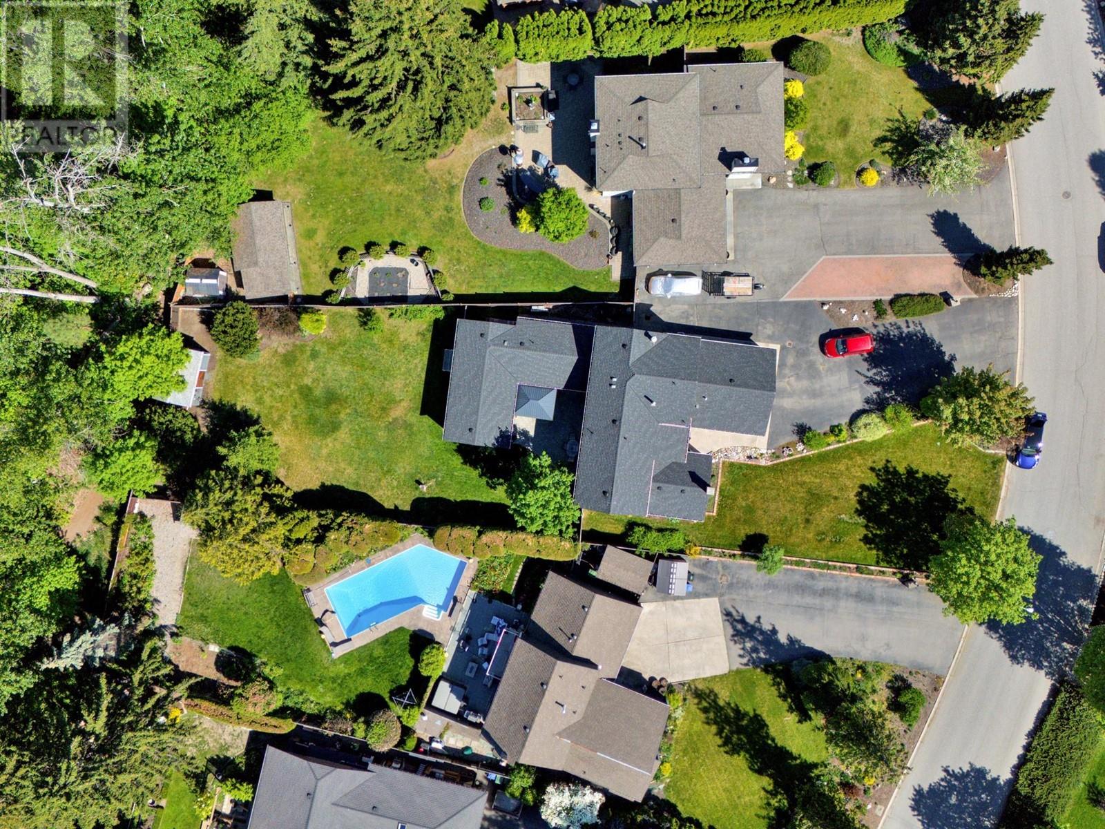 684 Thorneloe Road, Kelowna, British Columbia  V1W 4P6 - Photo 4 - 10346711