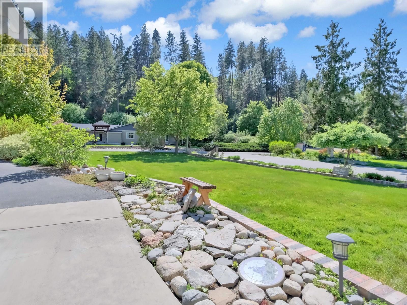 684 Thorneloe Road, Kelowna, British Columbia  V1W 4P6 - Photo 66 - 10346711