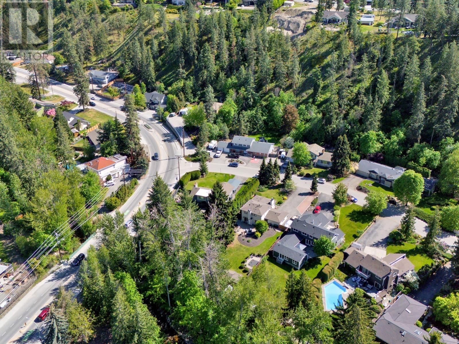 684 Thorneloe Road, Kelowna, British Columbia  V1W 4P6 - Photo 8 - 10346711