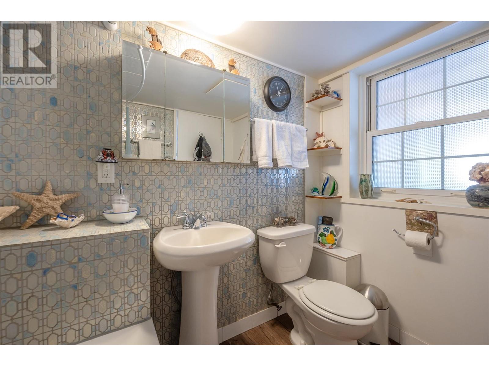5957 Okanagan Street, Oliver, British Columbia  V0H 1T0 - Photo 32 - 10346202