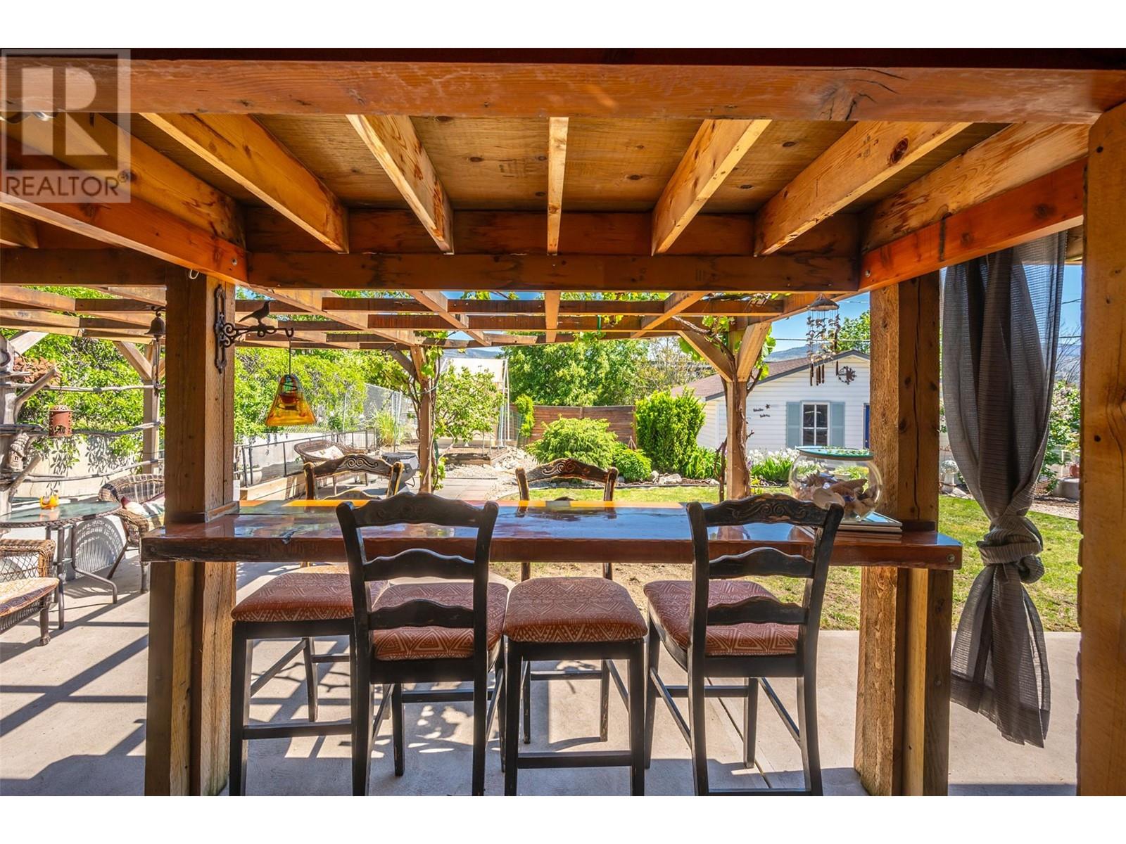 5957 Okanagan Street, Oliver, British Columbia  V0H 1T0 - Photo 4 - 10346202