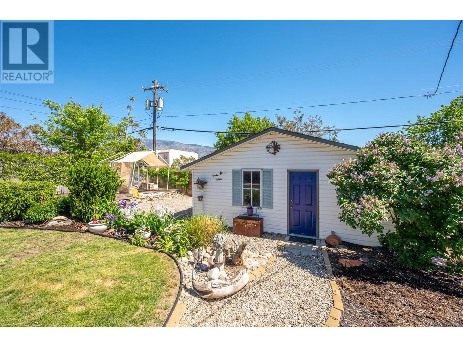 5957 Okanagan Street, Oliver, British Columbia  V0H 1T0 - Photo 8 - 10346202