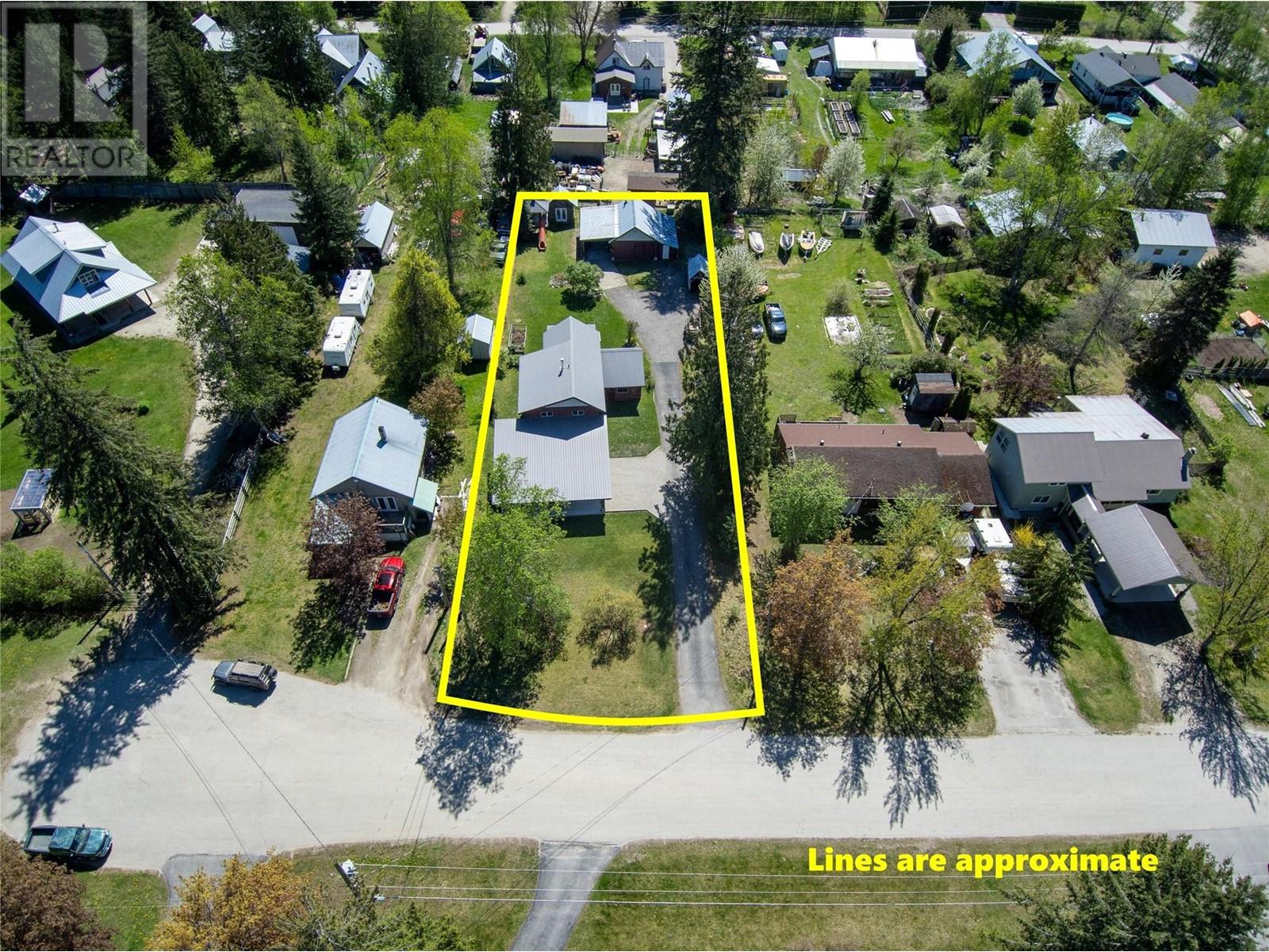 1757 Sunnyside Road, Revelstoke, British Columbia  V0E 2S0 - Photo 8 - 10346806