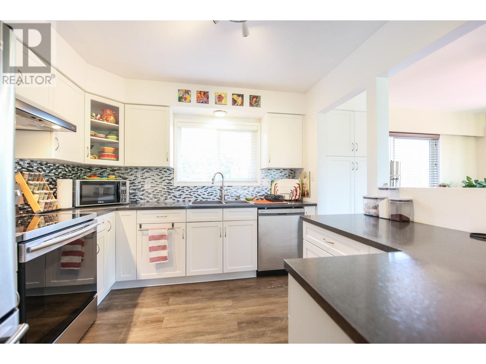 3 Dogwood Place, Osoyoos, British Columbia  V0H 1V1 - Photo 30 - 10345175