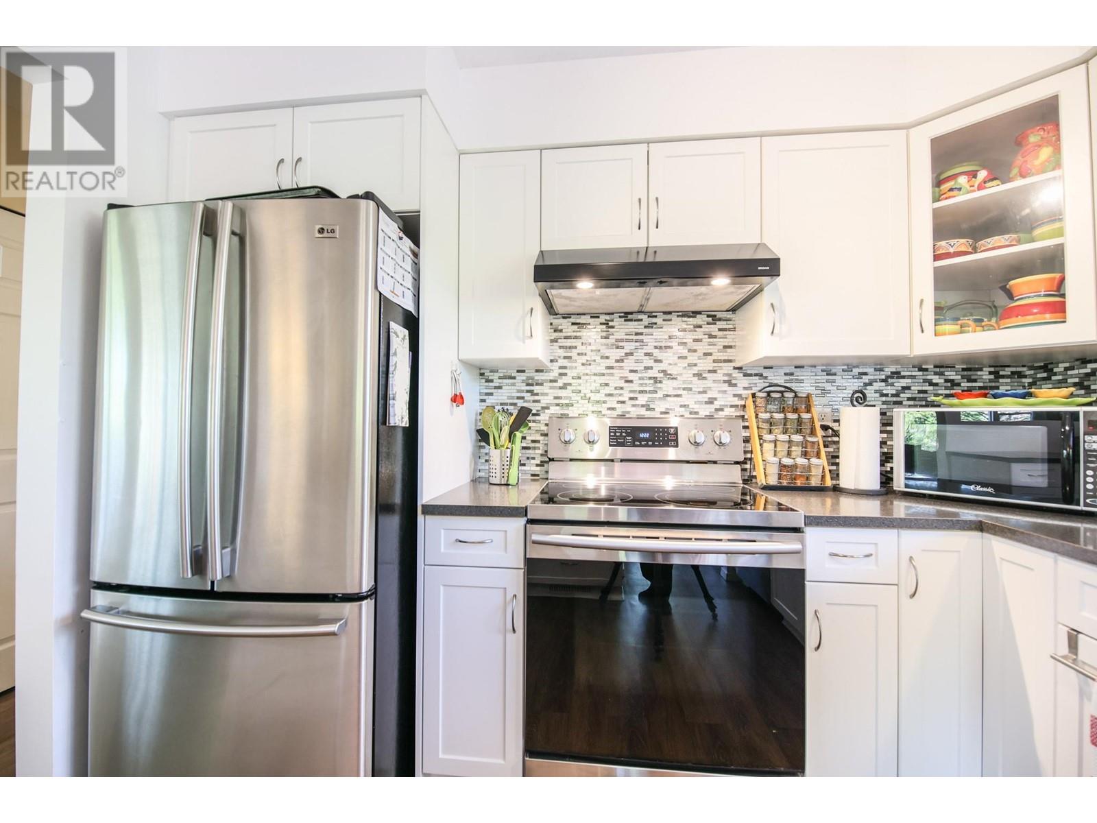 3 Dogwood Place, Osoyoos, British Columbia  V0H 1V1 - Photo 32 - 10345175