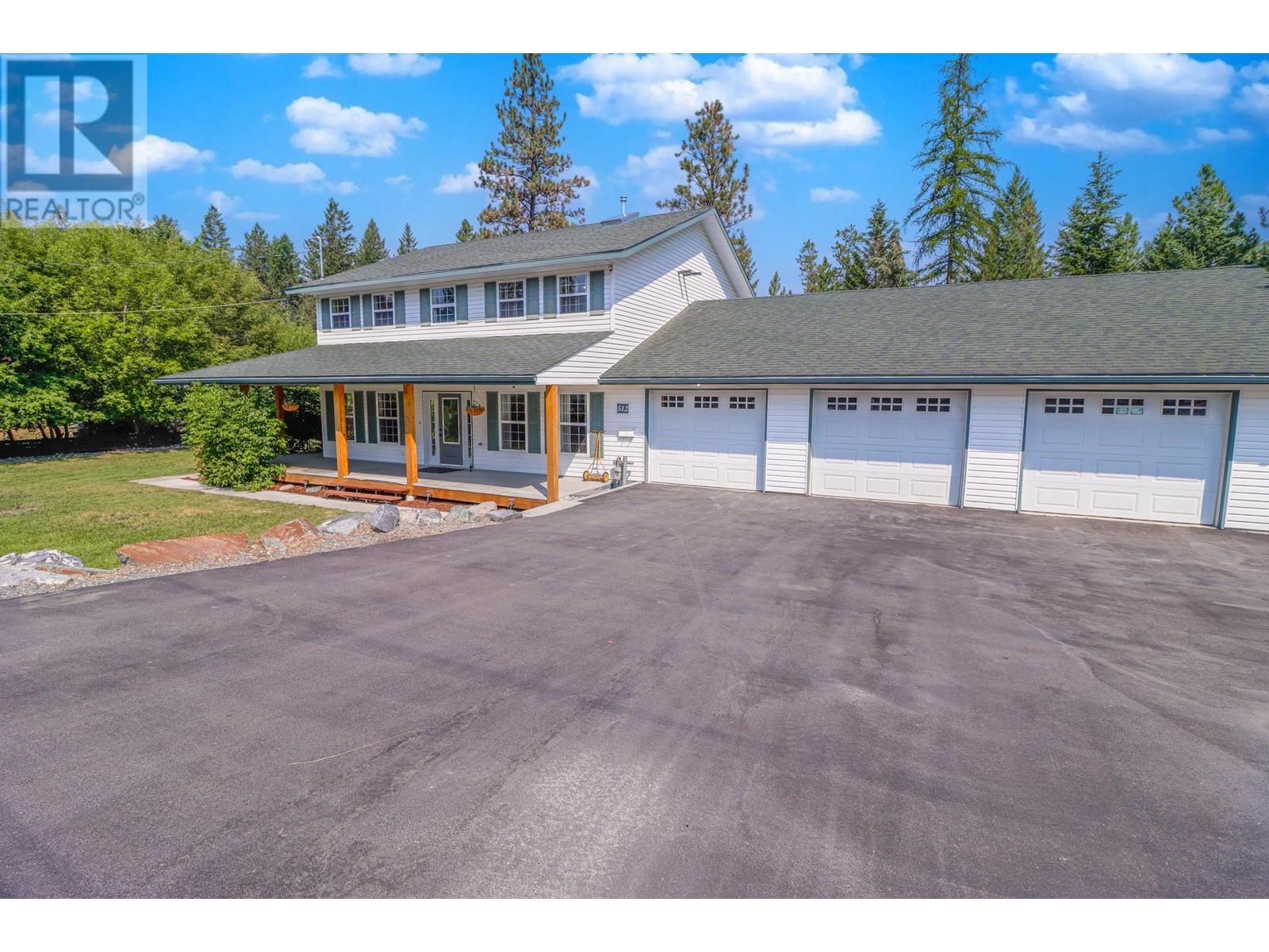 512 Wildwood Drive, Cranbrook, British Columbia  V1C 6V1 - Photo 1 - 10346781