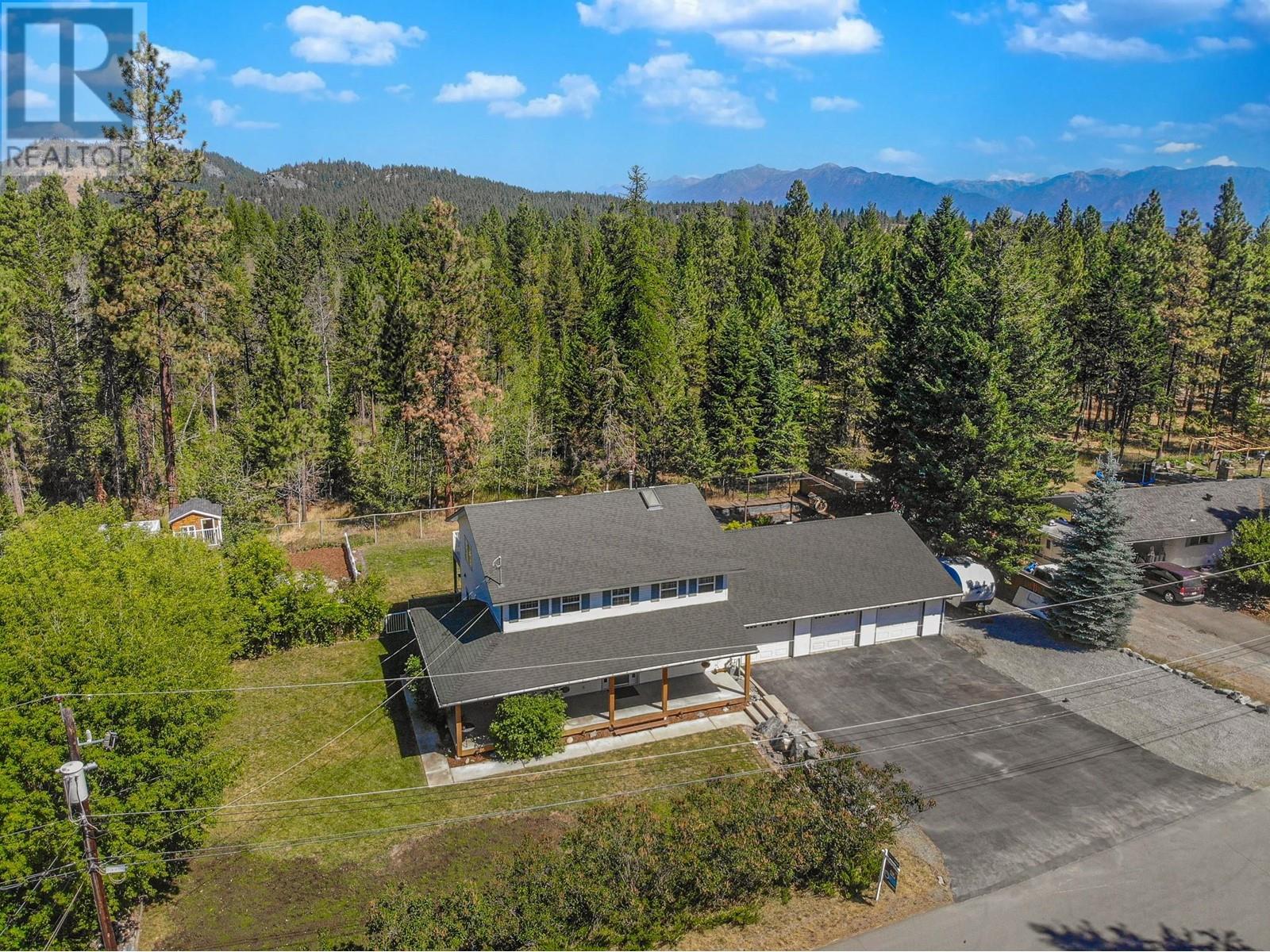 512 Wildwood Drive, Cranbrook, British Columbia  V1C 6V1 - Photo 4 - 10346781