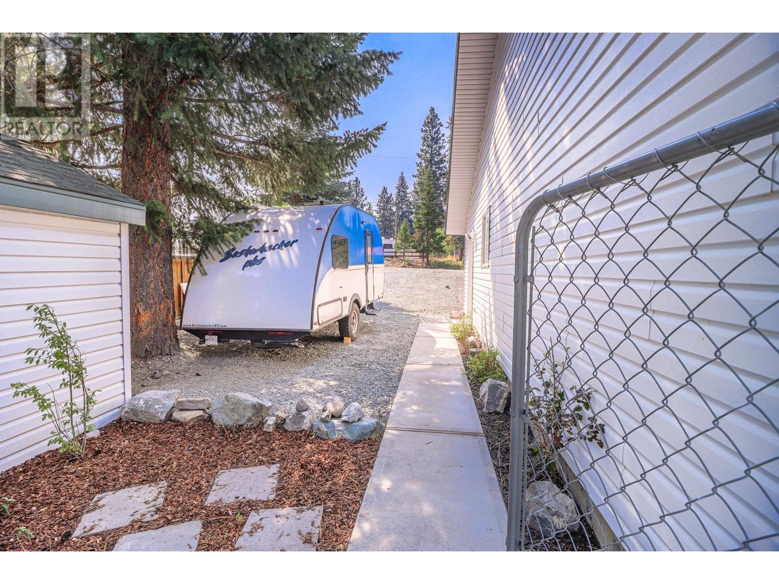 512 Wildwood Drive, Cranbrook, British Columbia  V1C 6V1 - Photo 48 - 10346781
