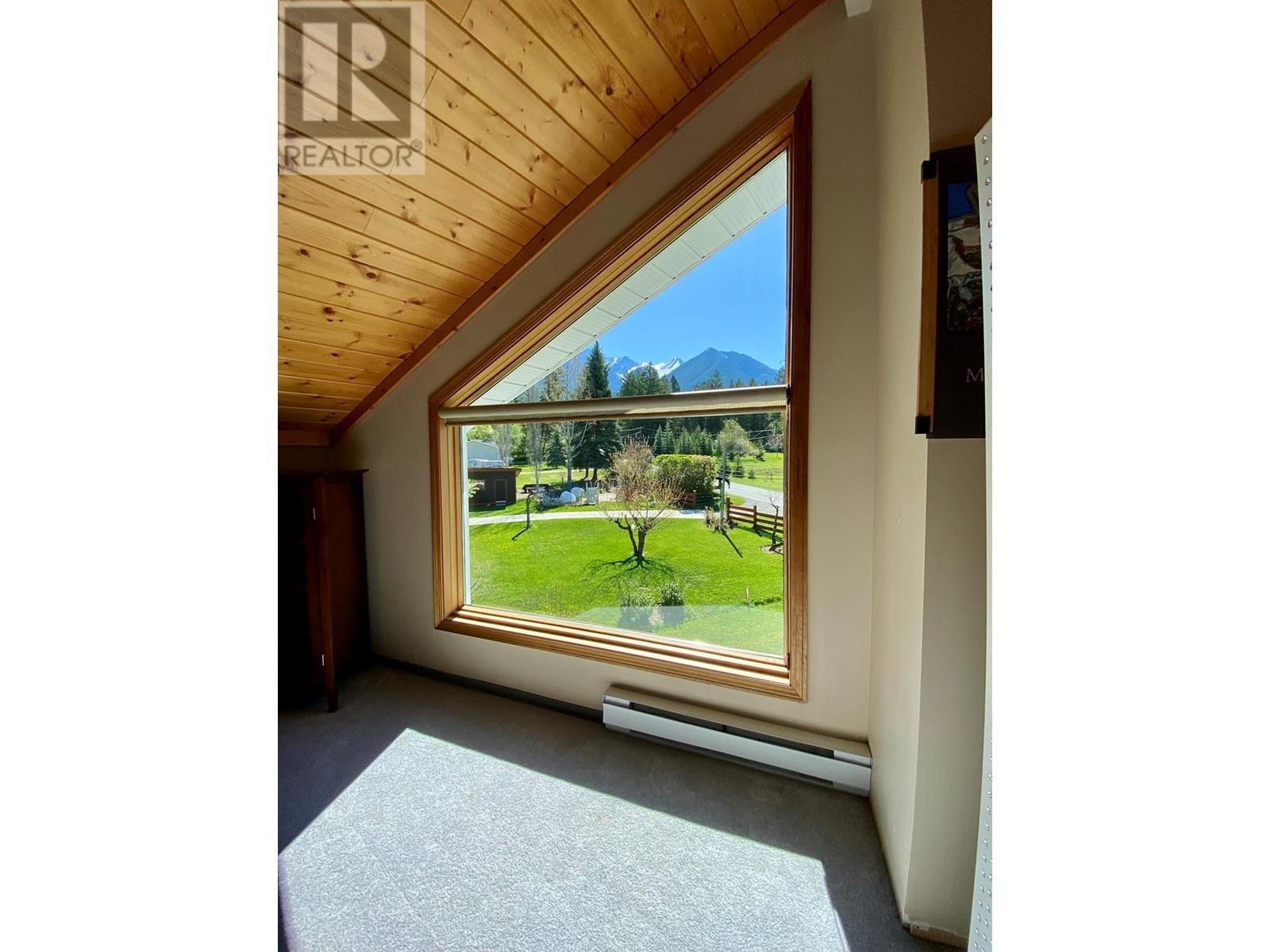 4917 Wills Road, Fairmont Hot Springs, British Columbia  V0B 1L1 - Photo 33 - 10346427