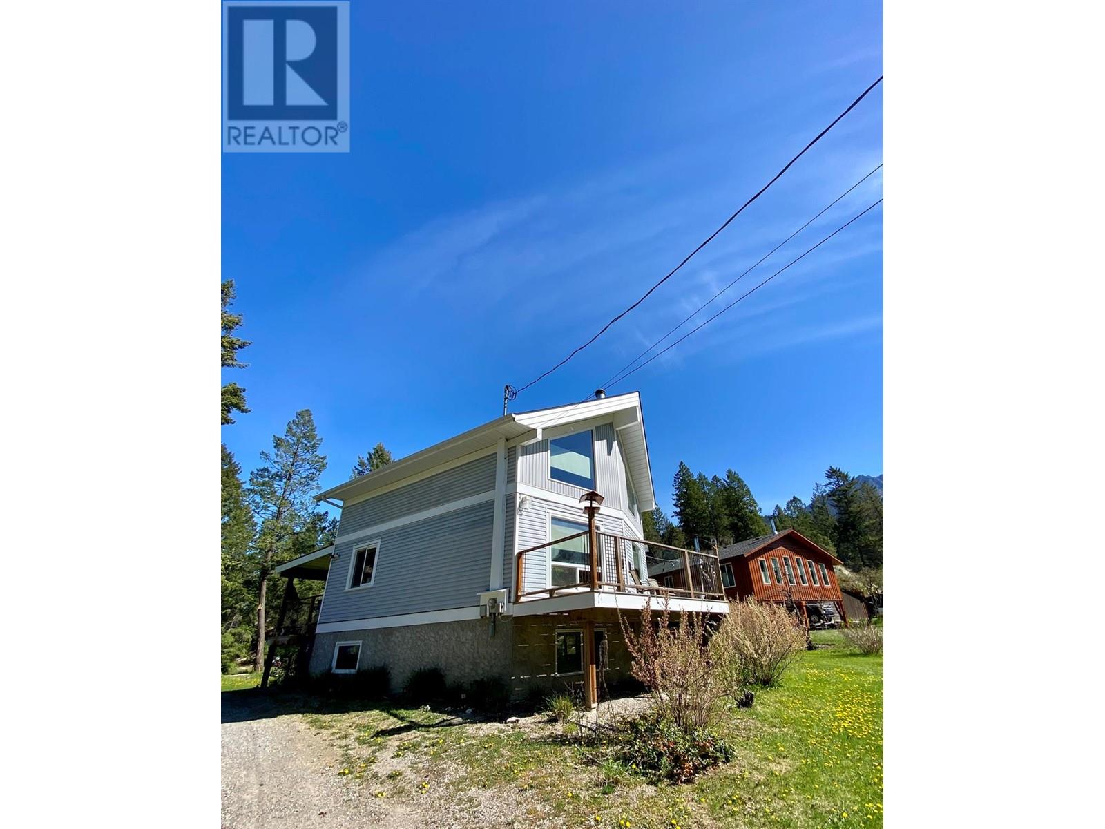 4917 Wills Road, Fairmont Hot Springs, British Columbia  V0B 1L1 - Photo 4 - 10346427