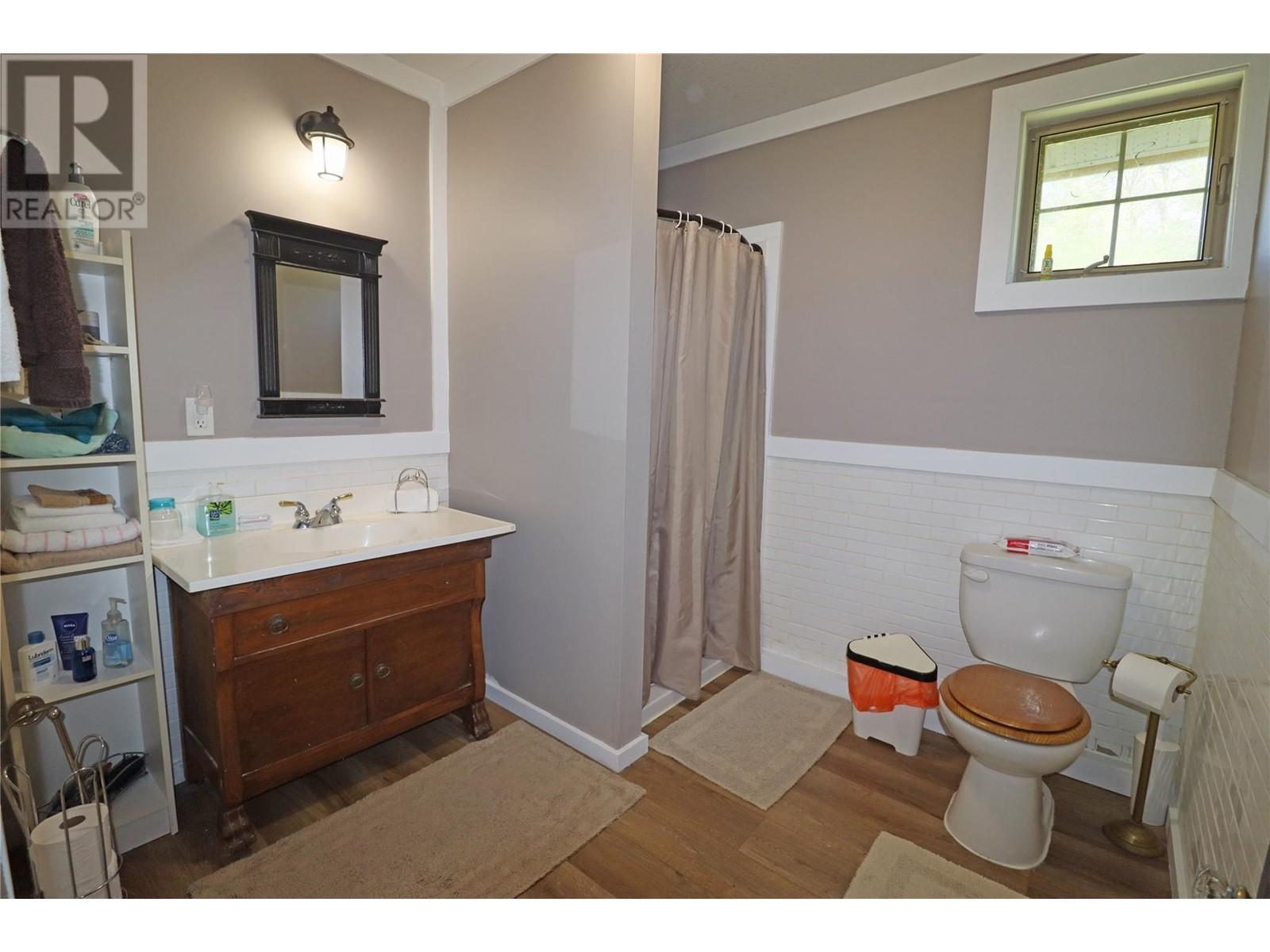 5818 17th Street, Grand Forks, British Columbia  V0H 1H0 - Photo 16 - 10346843
