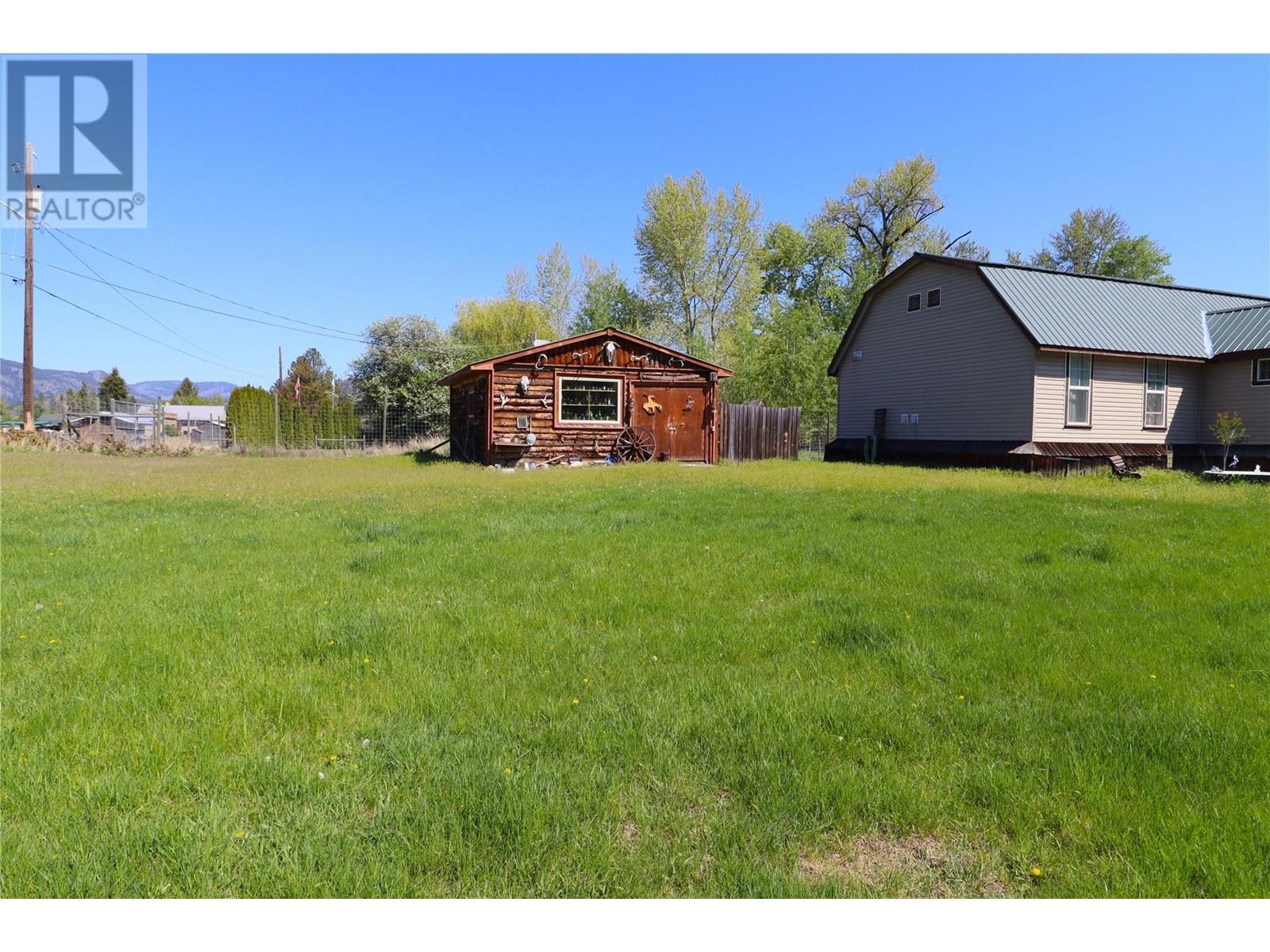 5818 17th Street, Grand Forks, British Columbia  V0H 1H0 - Photo 3 - 10346843
