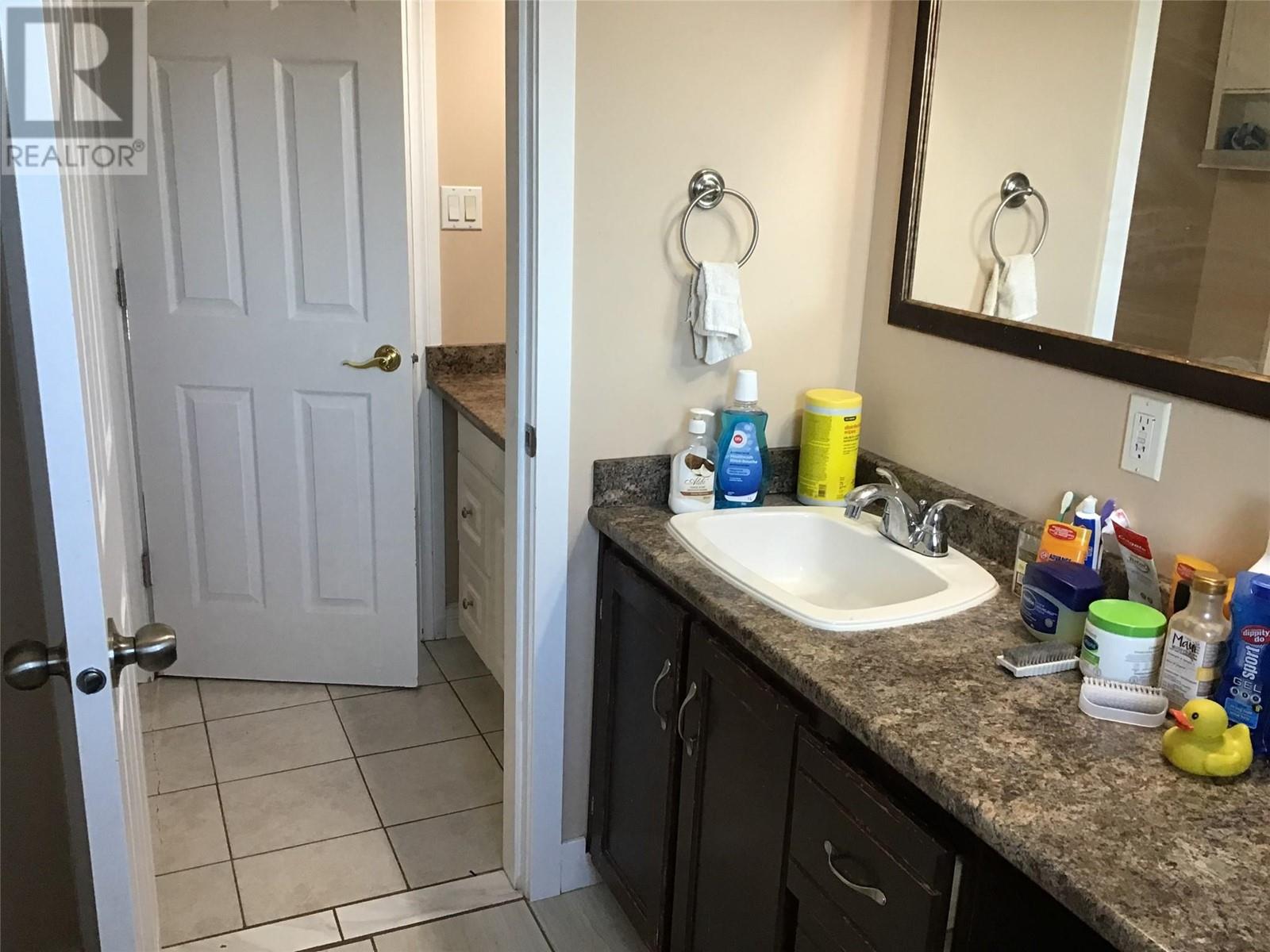 645 Courtenay Crescent, Kamloops, British Columbia  V2B 1Z7 - Photo 14 - 10346397