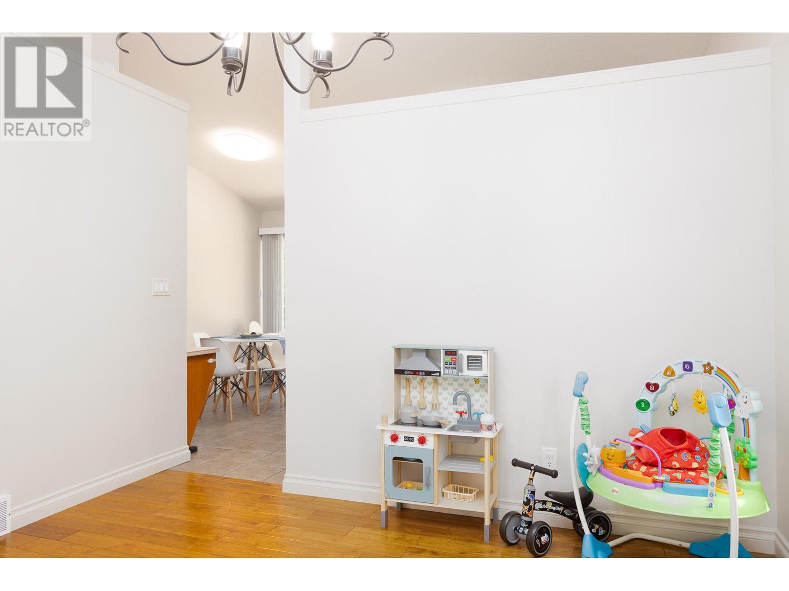 168 Portview Court, Kelowna, British Columbia  V1V 1T9 - Photo 6 - 10346847