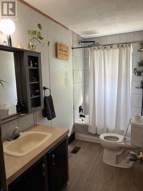 9704 Julia Street, Summerland, British Columbia  V0H 1Z5 - Photo 8 - 10346522