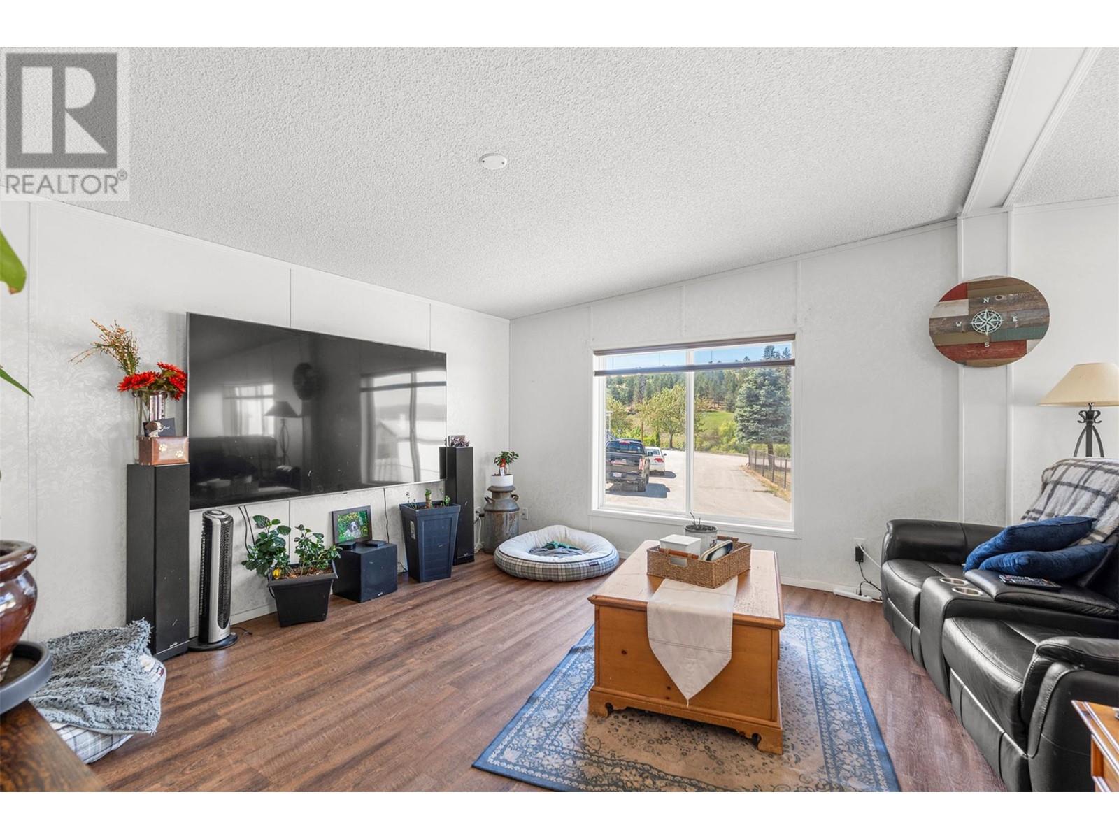 15401 Kalamalka Lake Road Unit# 210, Coldstream, British Columbia  V1B 1Z3 - Photo 12 - 10346890