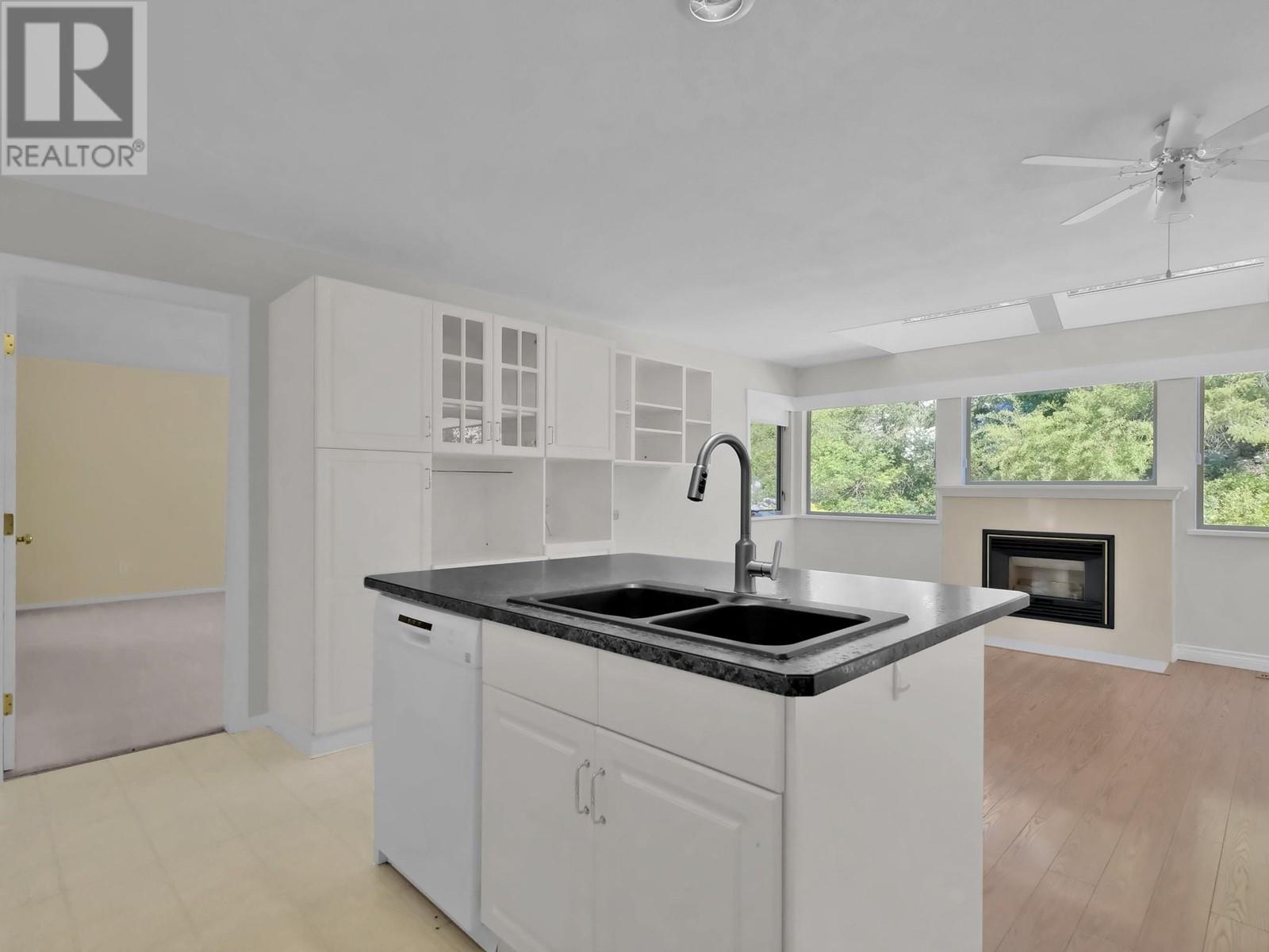 102 Forestbrook Place Unit# 207, Penticton, British Columbia  V2A 7N4 - Photo 4 - 10346879